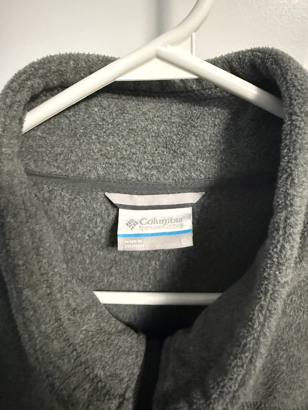 Columbia Fleece Jacket - Size L  (negotiable) - photo 3
