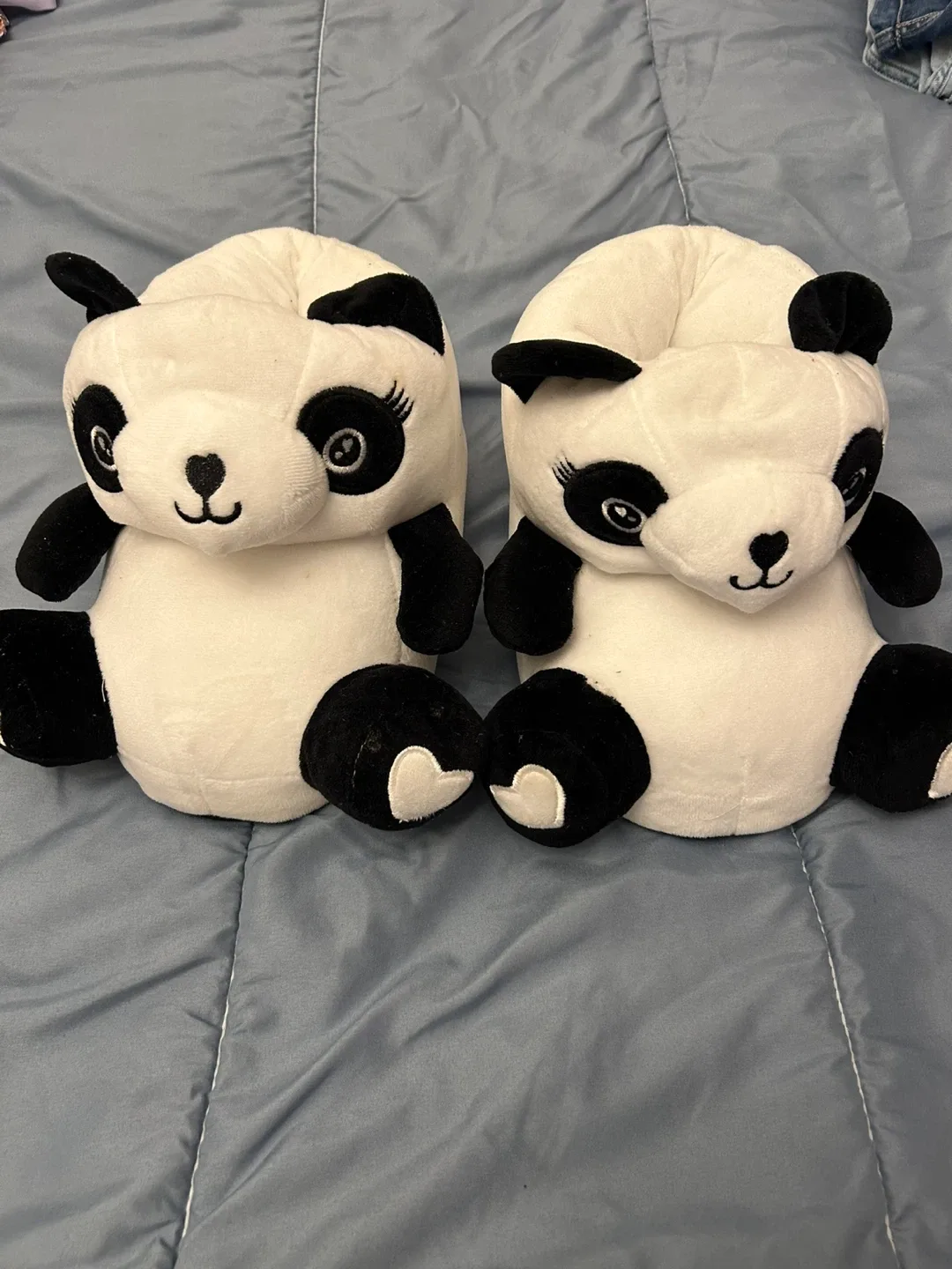 Panda Slippers - Adorable & Cozy! image indicator(5)