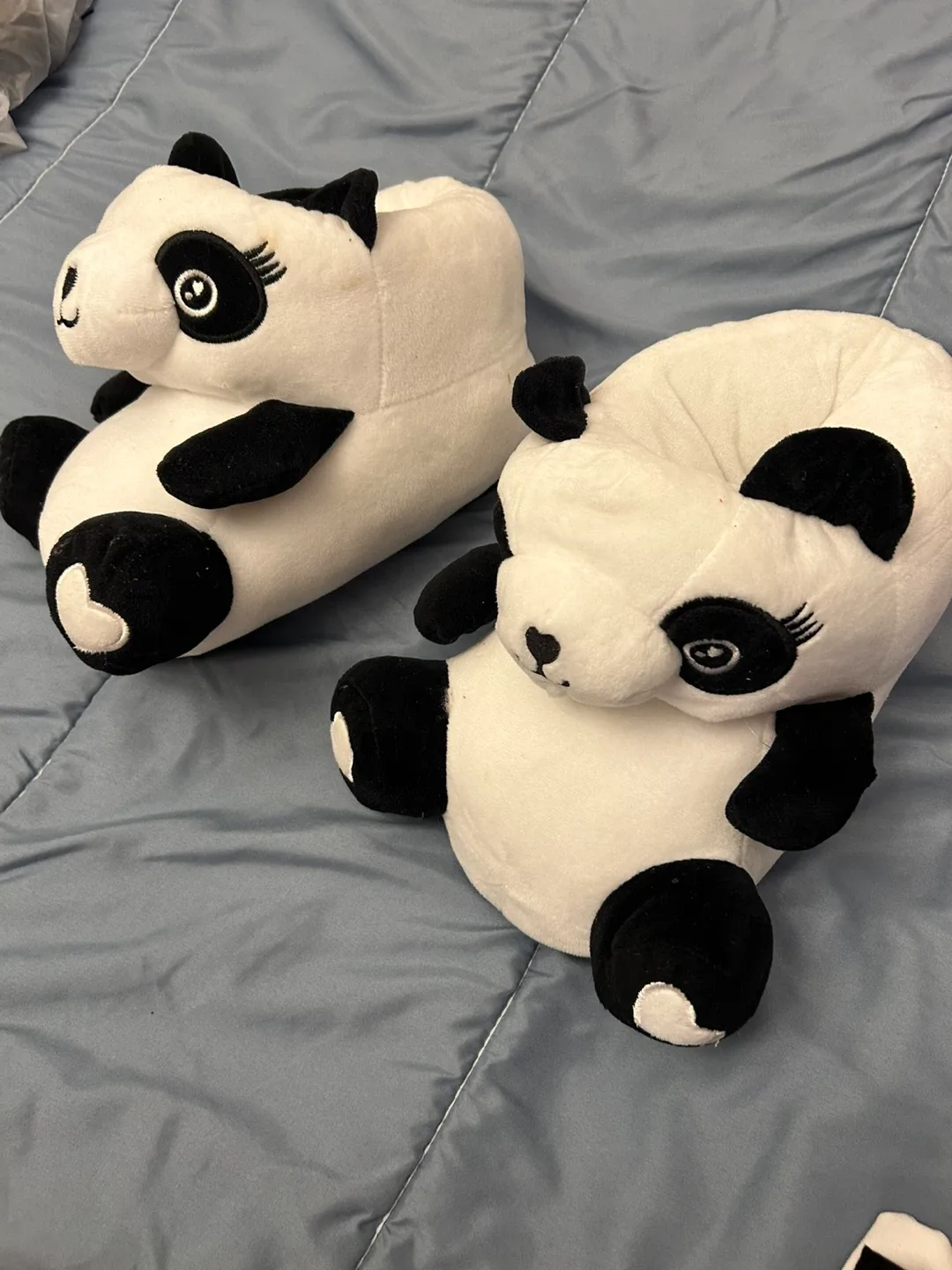 Panda Slippers - Adorable & Cozy! image indicator(3)