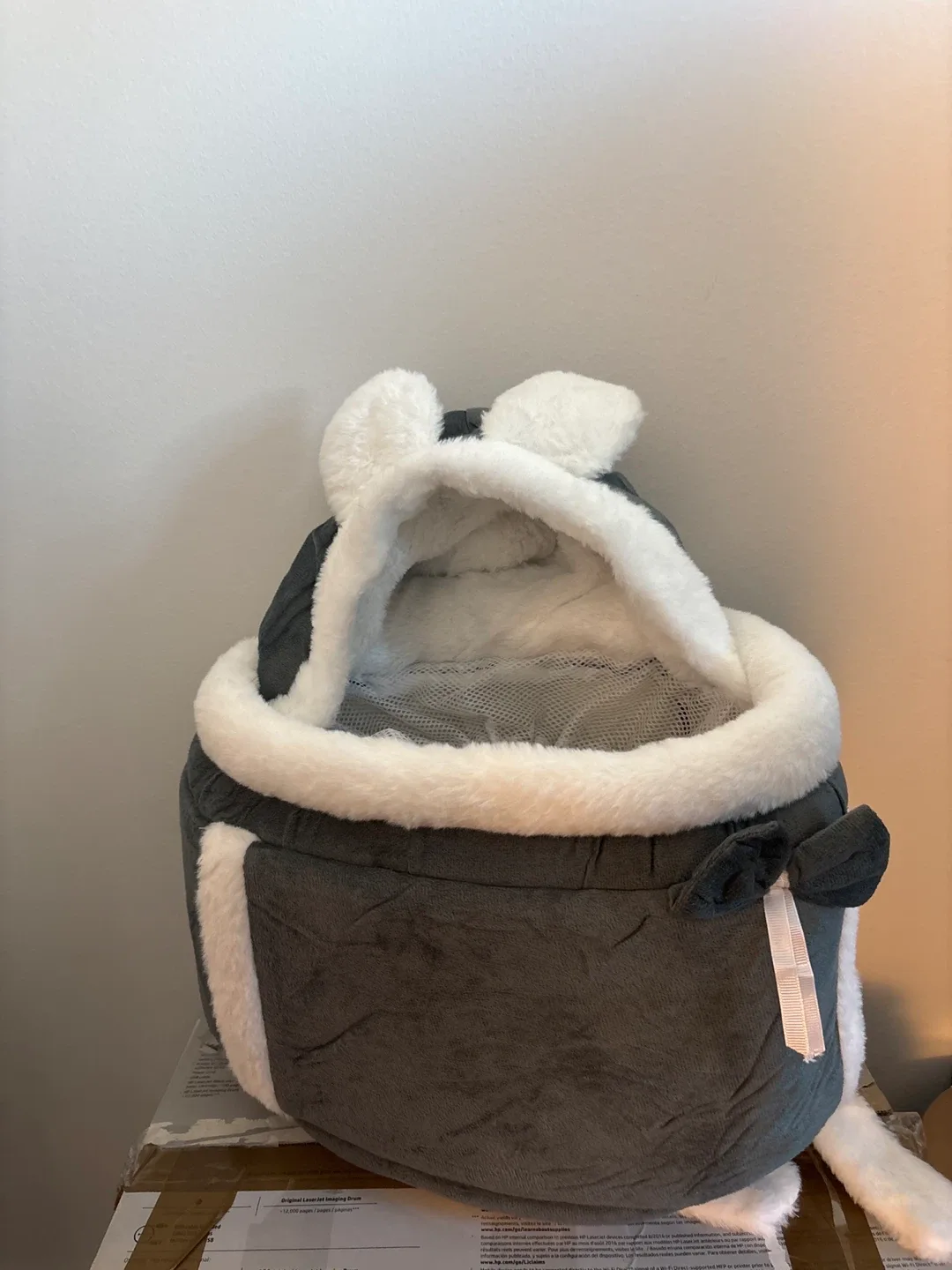 Grey Pet Carrier Bed with Fur Trim ( cat) image indicator(2)