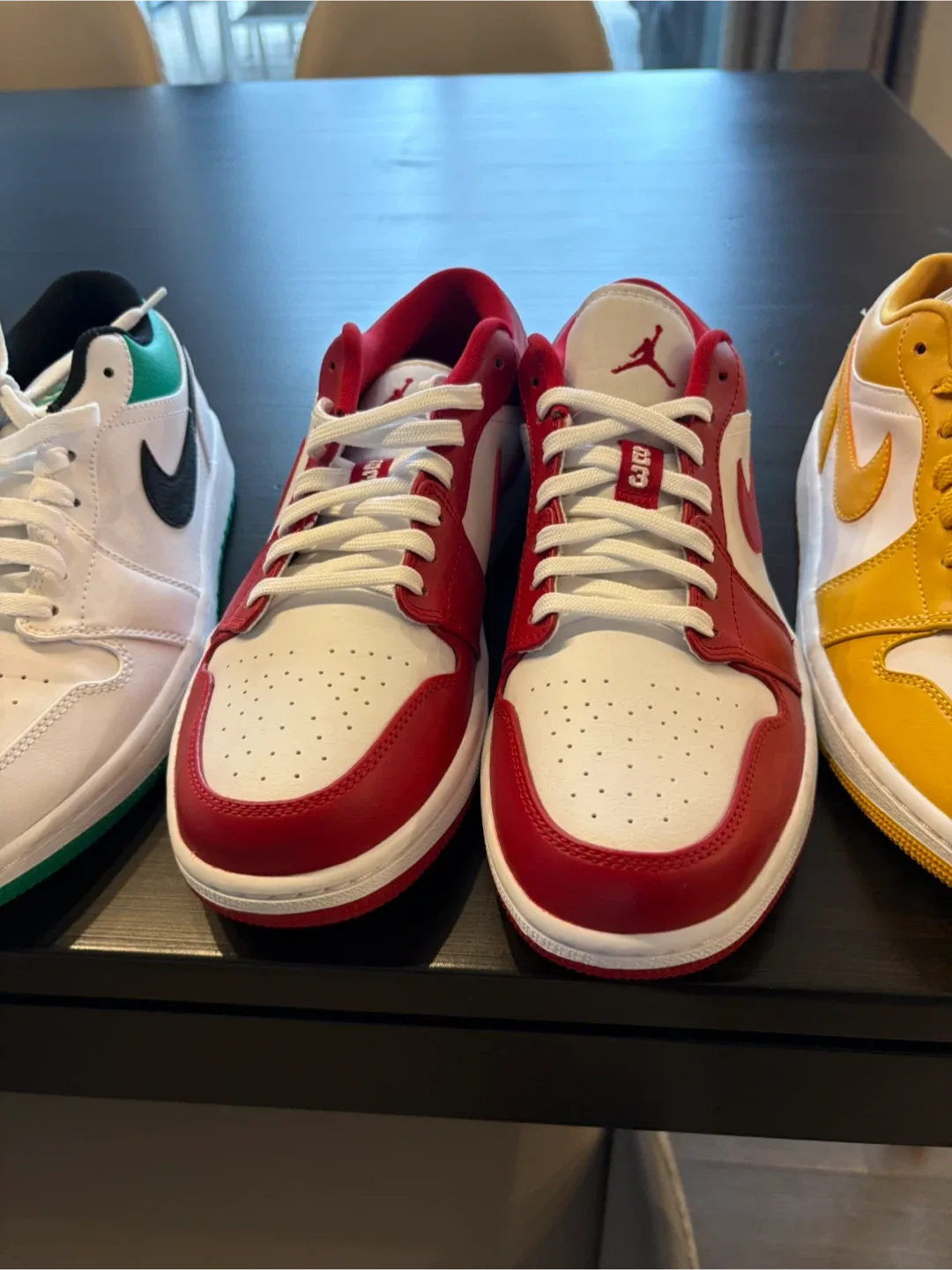 Jordan one low red and white image indicator(3)