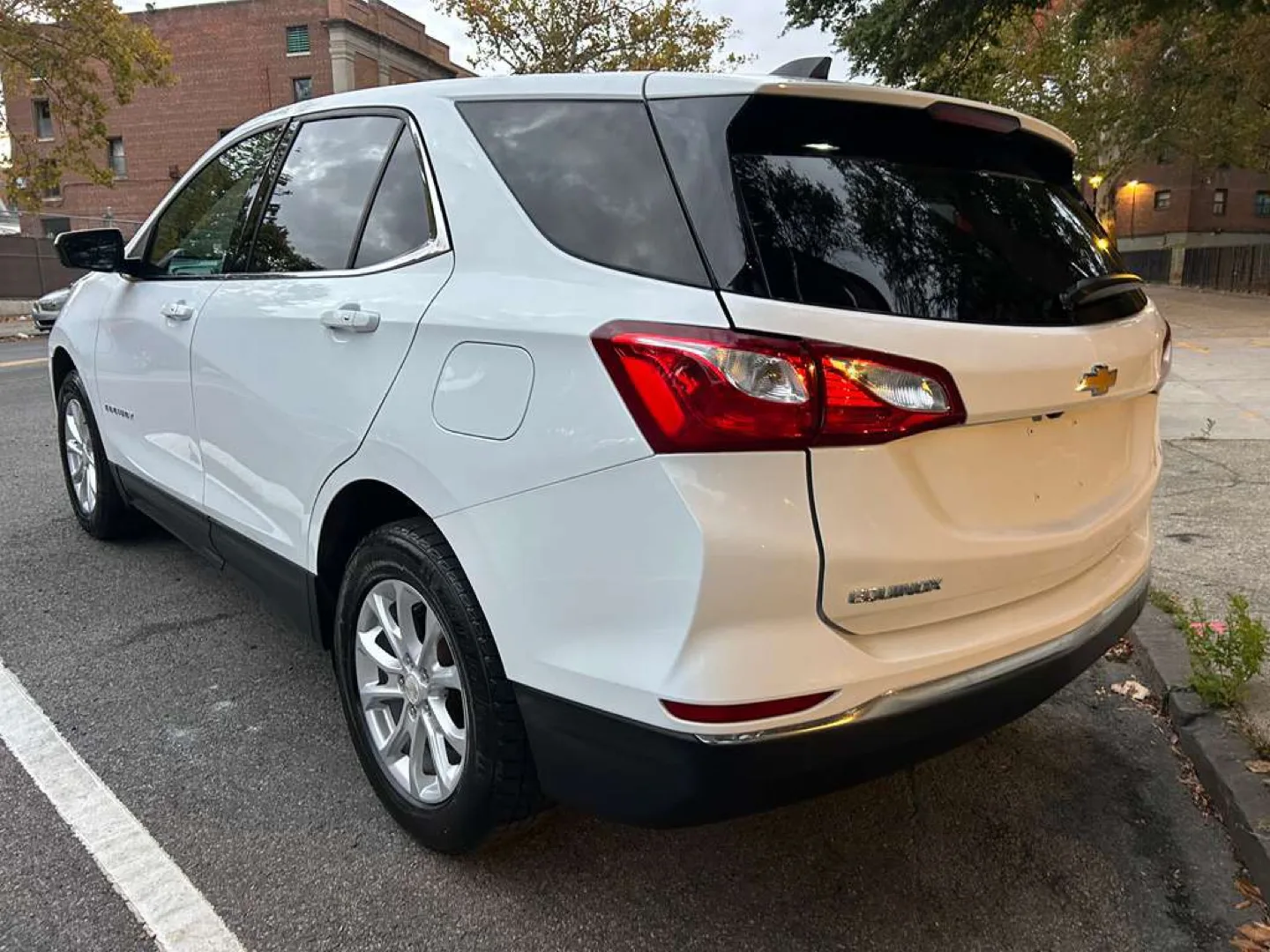 2018 Chevrolet Equinox LT Sport Utility image indicator(4)