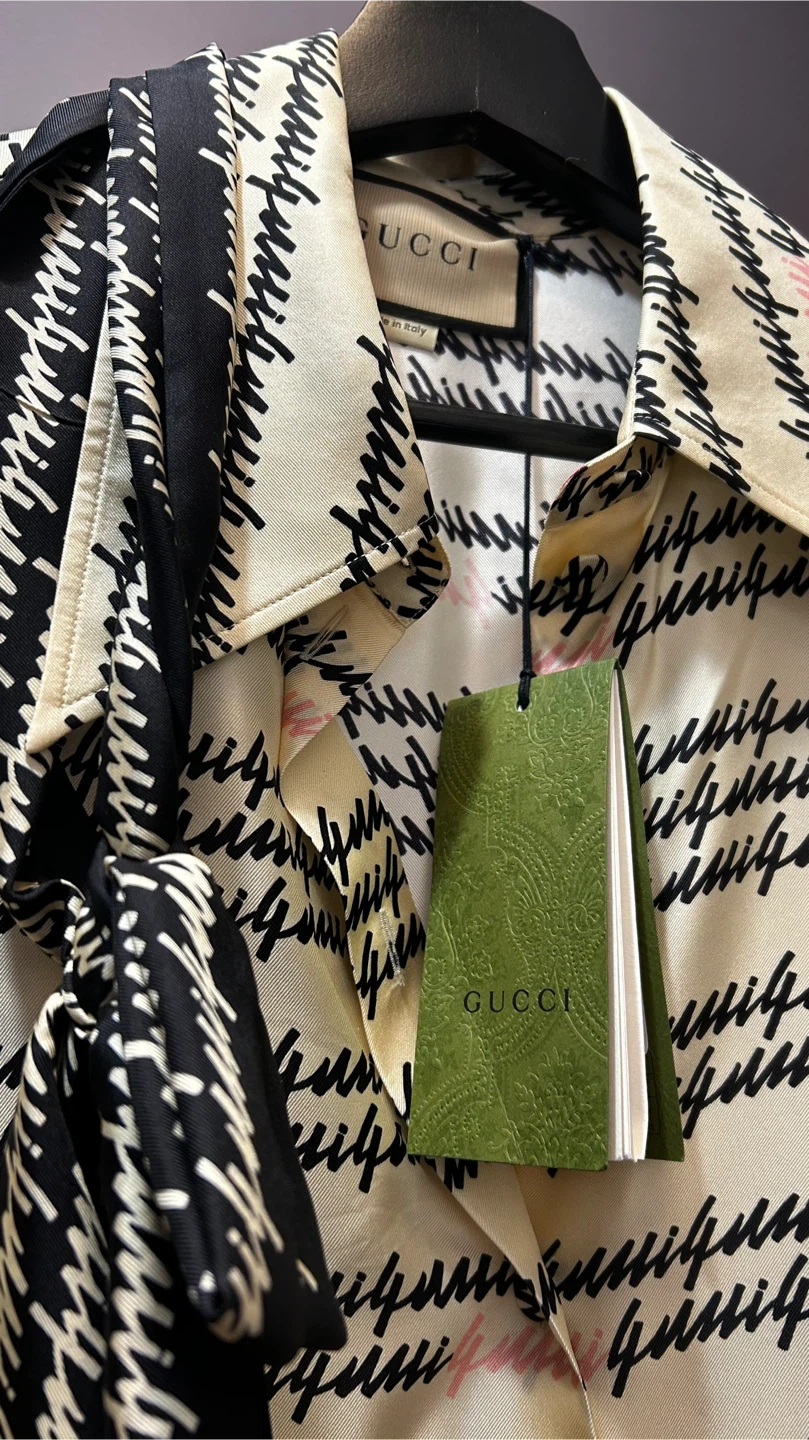 Gucci Poetry Print Silk Shirt - Size 44 - photo 2