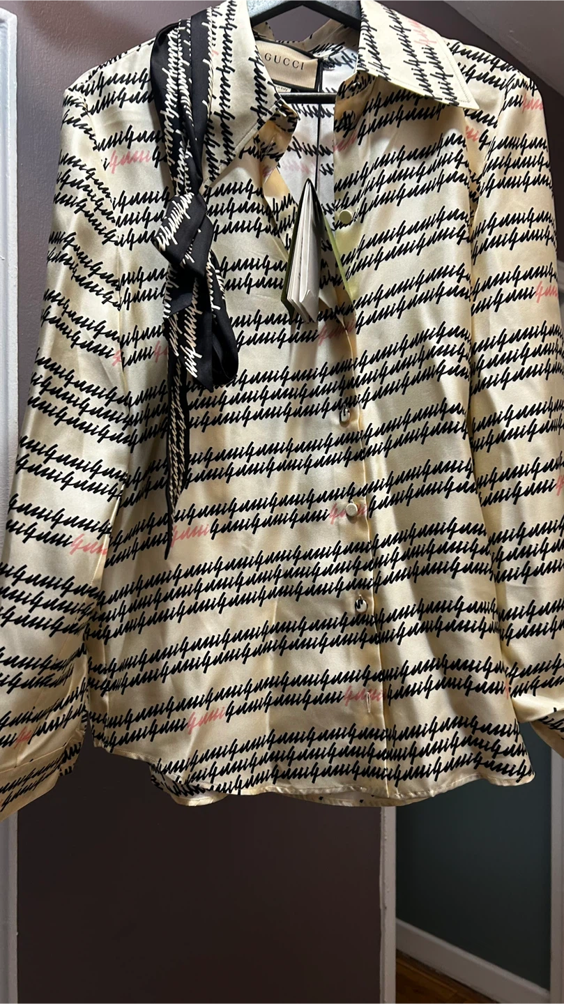 Gucci Poetry Print Silk Shirt - Size 44 - photo 5