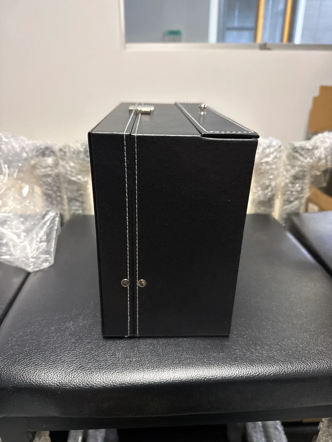 Black Leather Watch & Jewellery Storage Box image indicator(3)