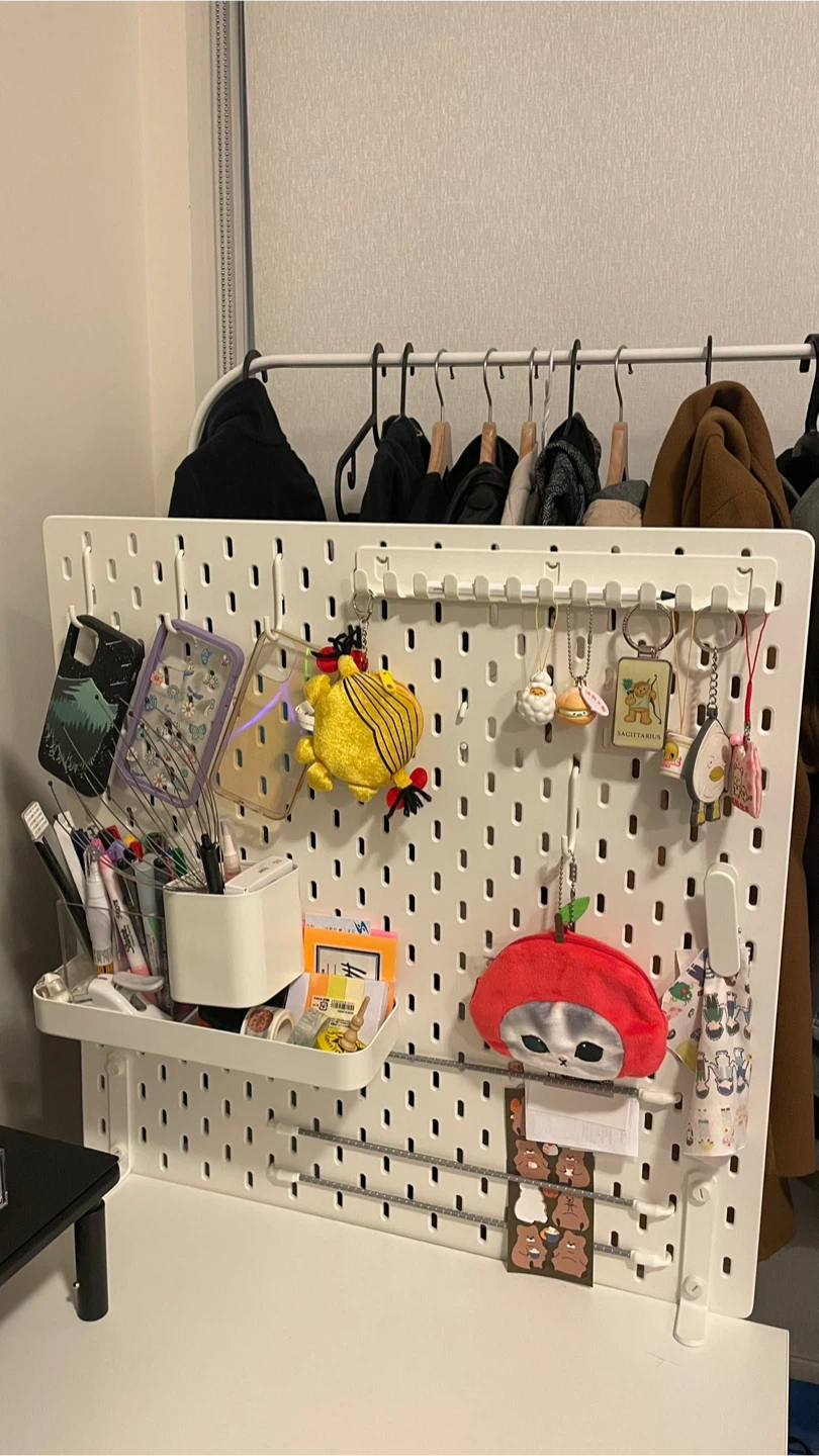 Ikea Pegboard with accessories - photo 2