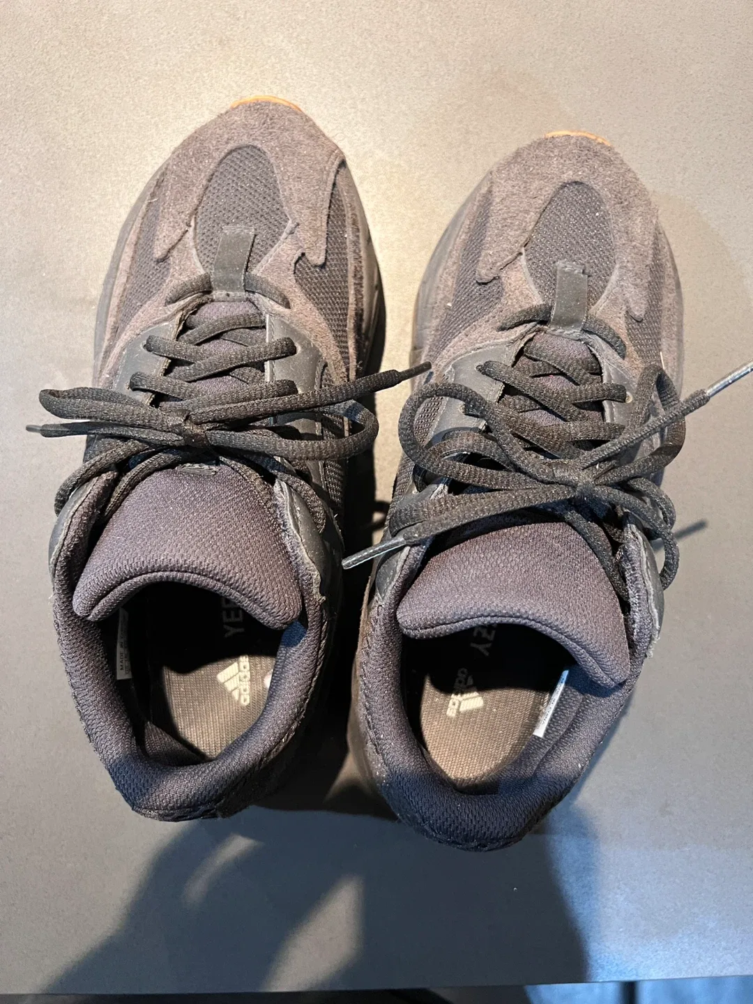 Adidas Yeezy 700 Vanta - Size US 7
