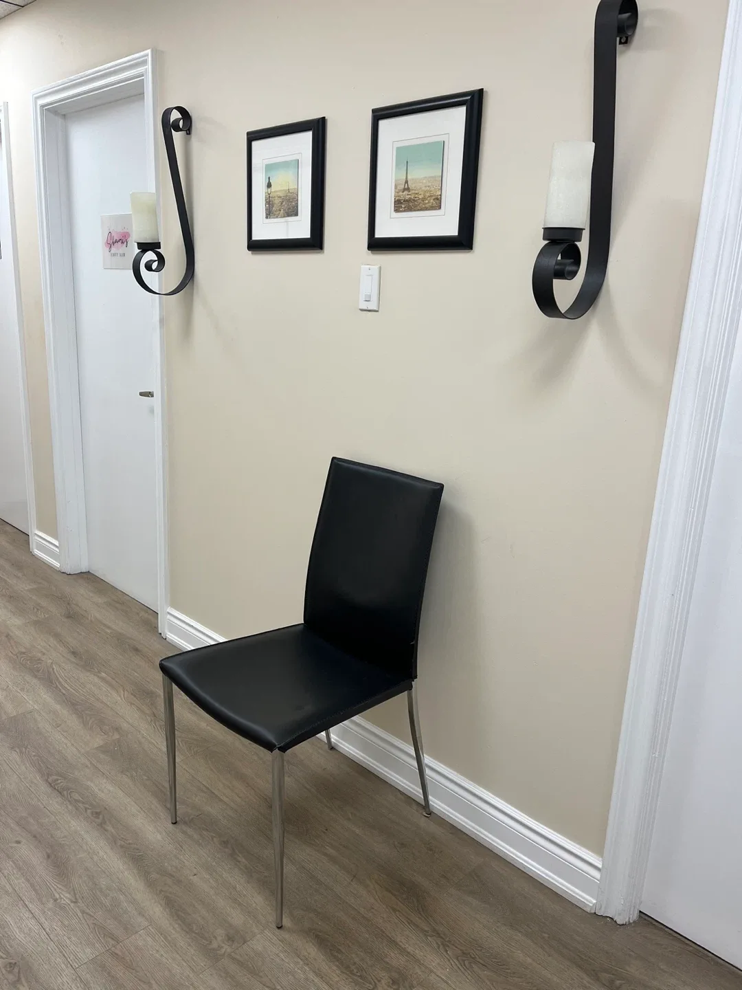 Black Leather & Chrome Chair image indicator(2)