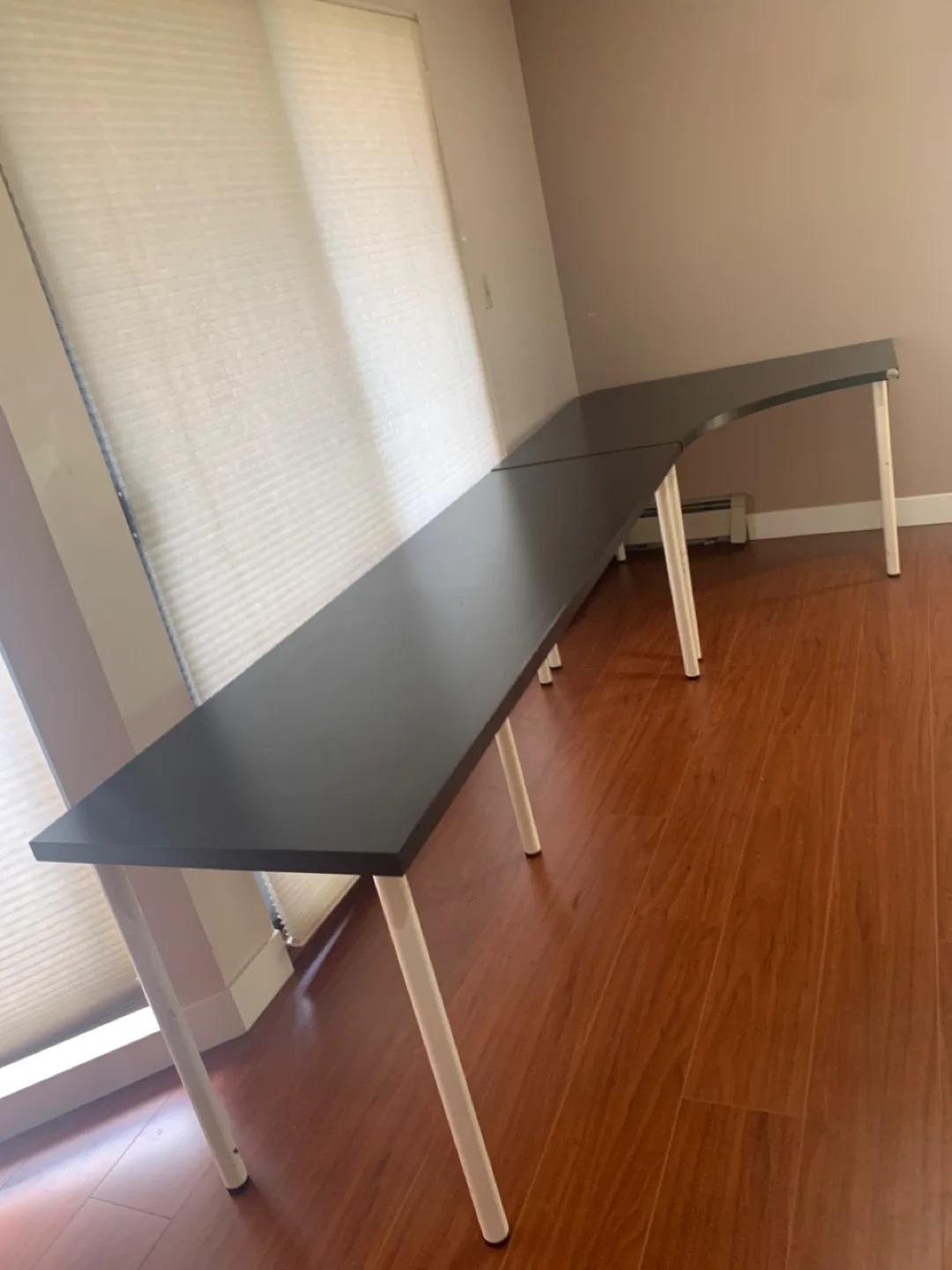 Large Black L-Shaped Desk image indicator(4)