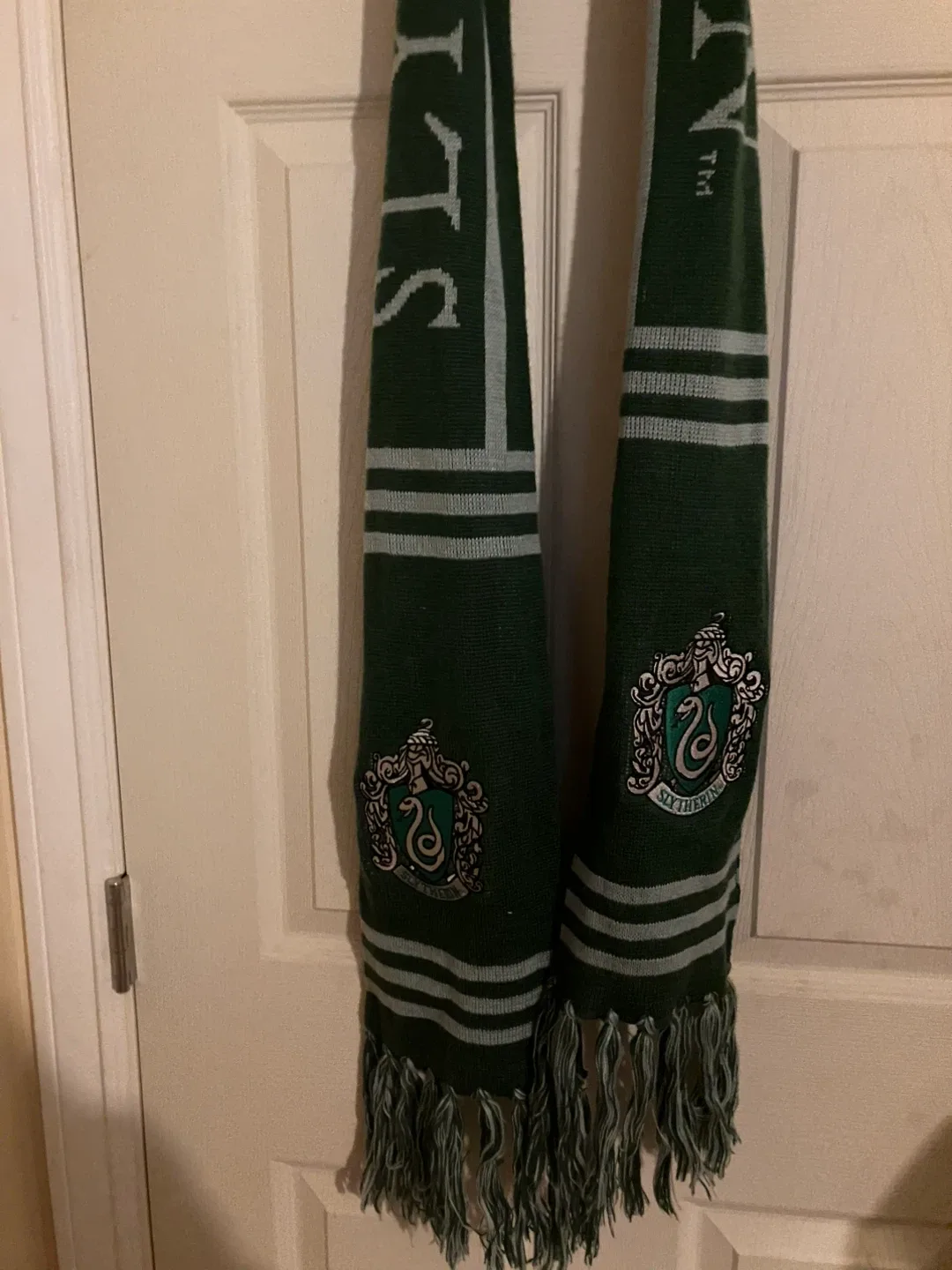 Harry Potter Slytherin Scarf image indicator(3)