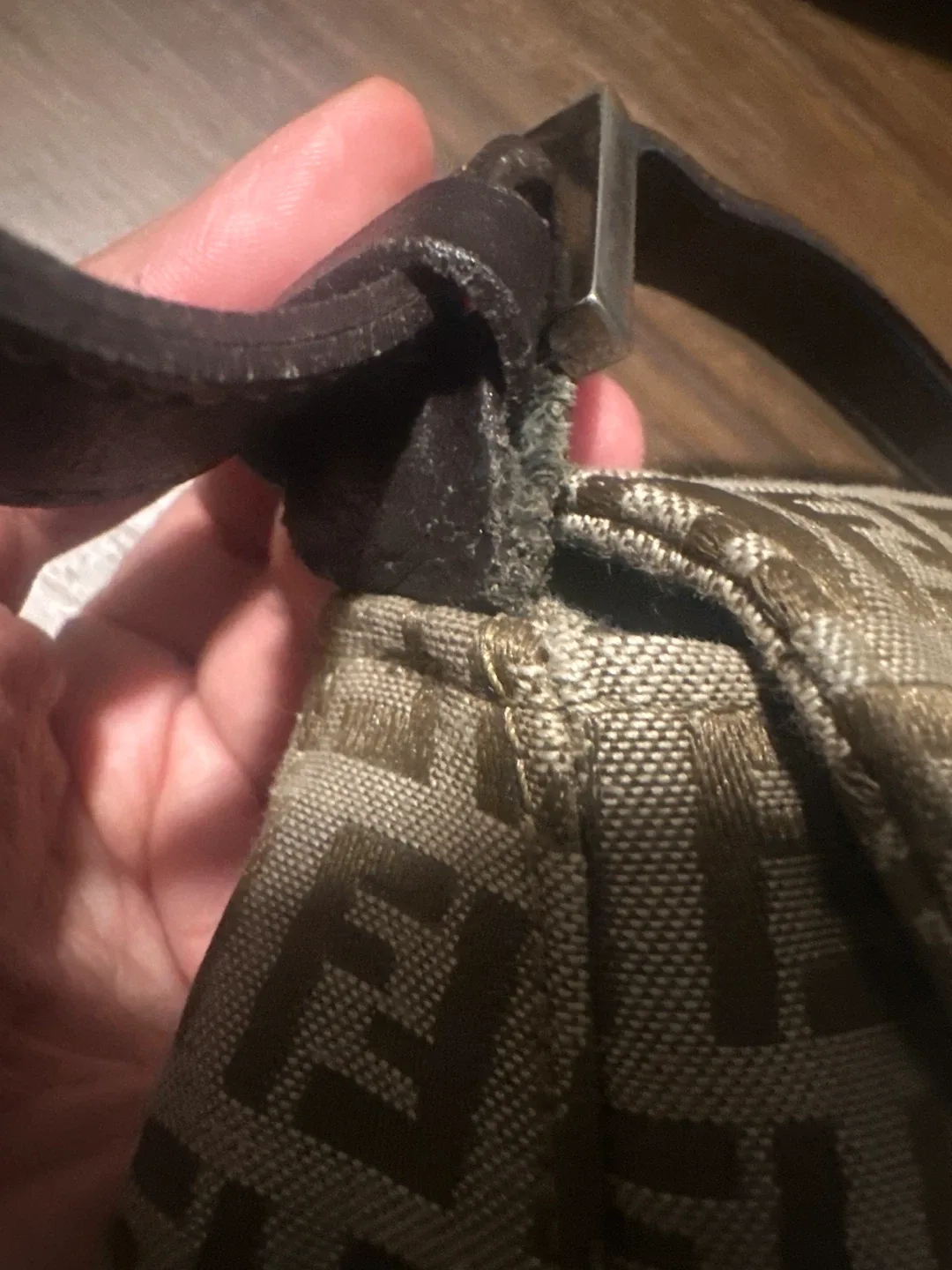 Fendi baguette Shoulder Bag image indicator(7)