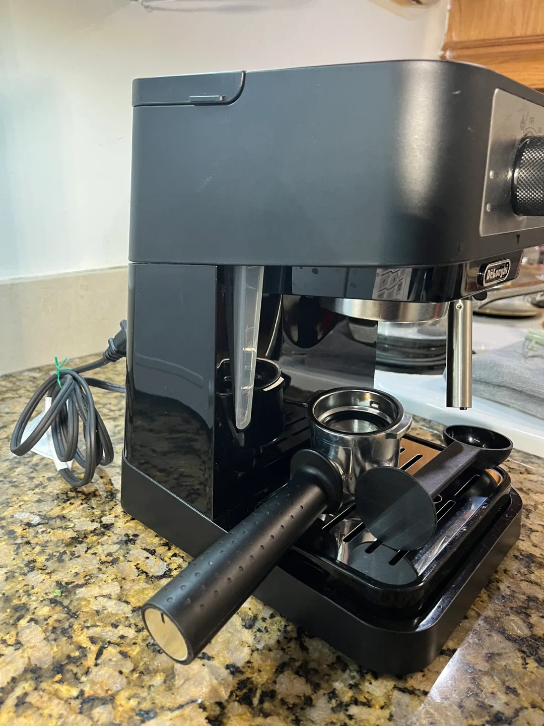 DeLonghi Espresso Machine - Black image indicator(3)