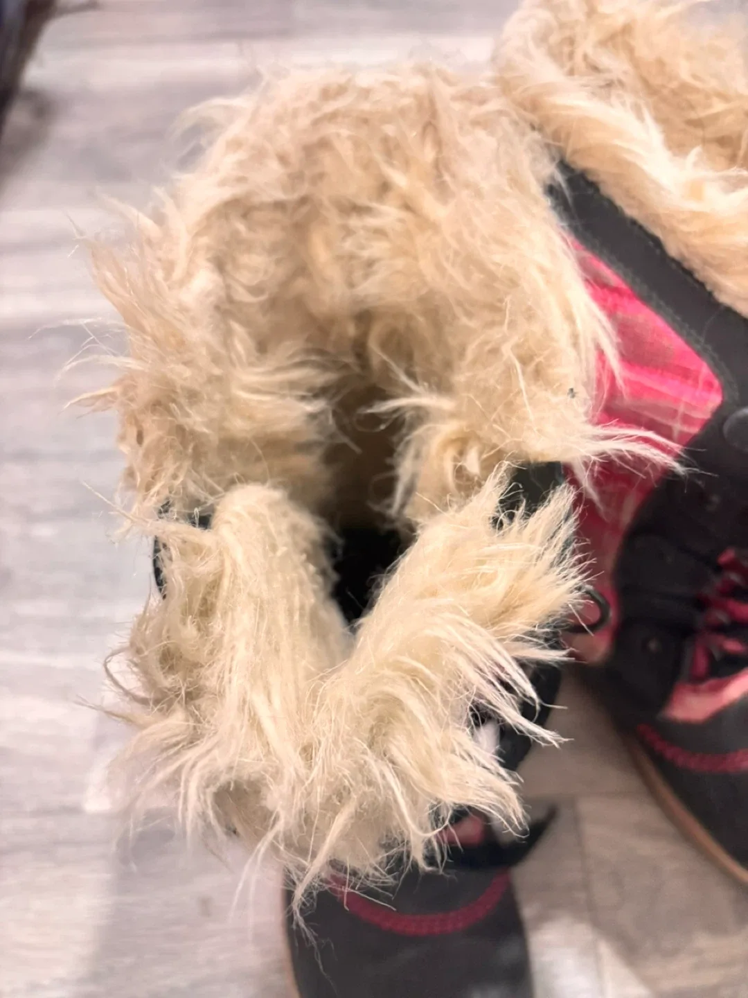 Sorel winter boots - size 3 image indicator(3)