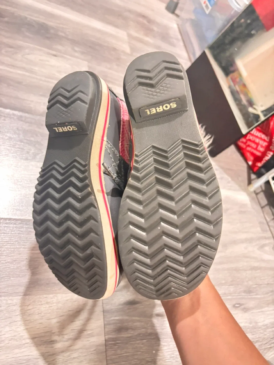 Sorel winter boots - size 3 image indicator(4)