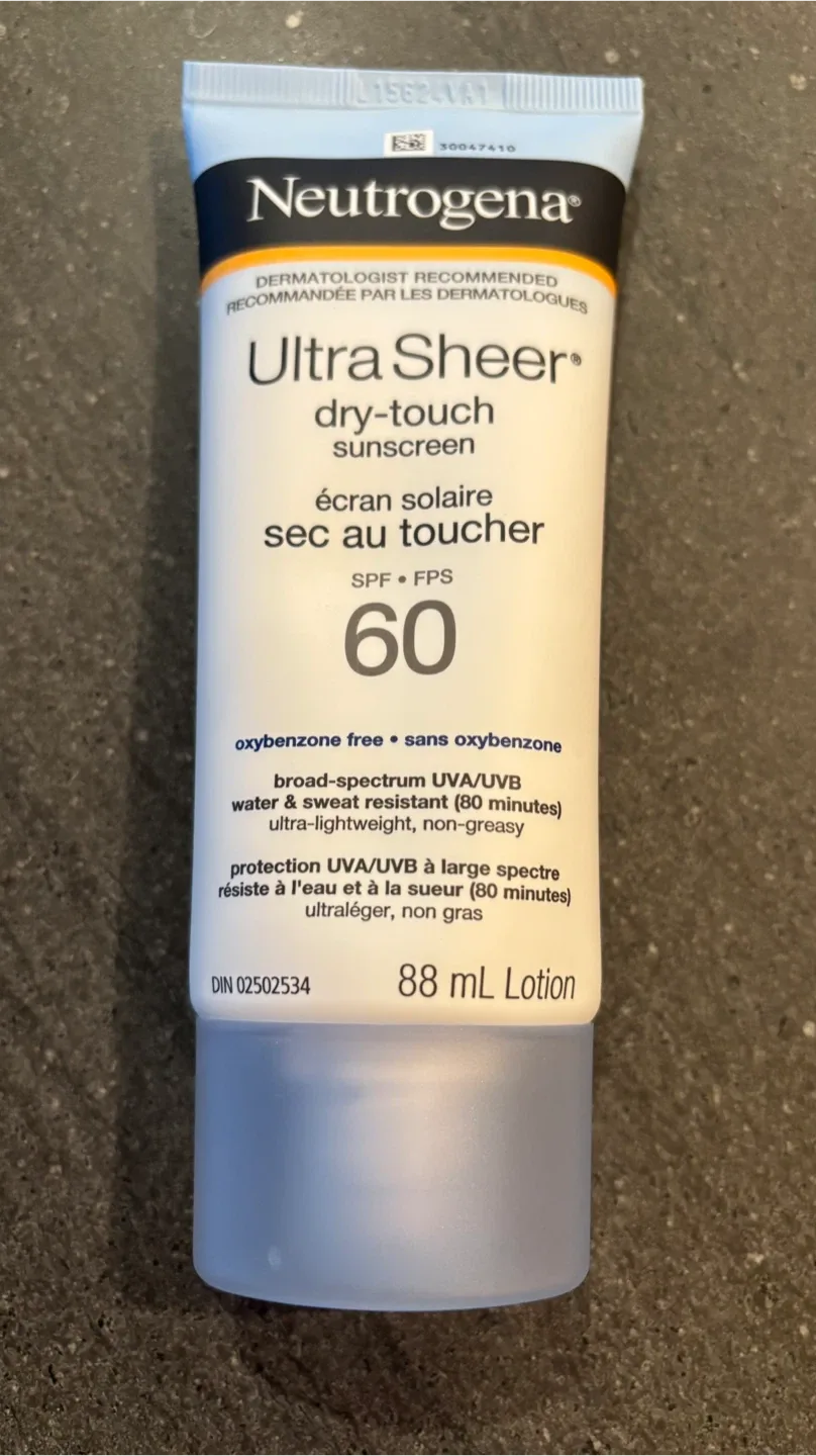 Neutrogena Ultra Sheer Dry-Touch Sunscreen SPF 60 thumbnail