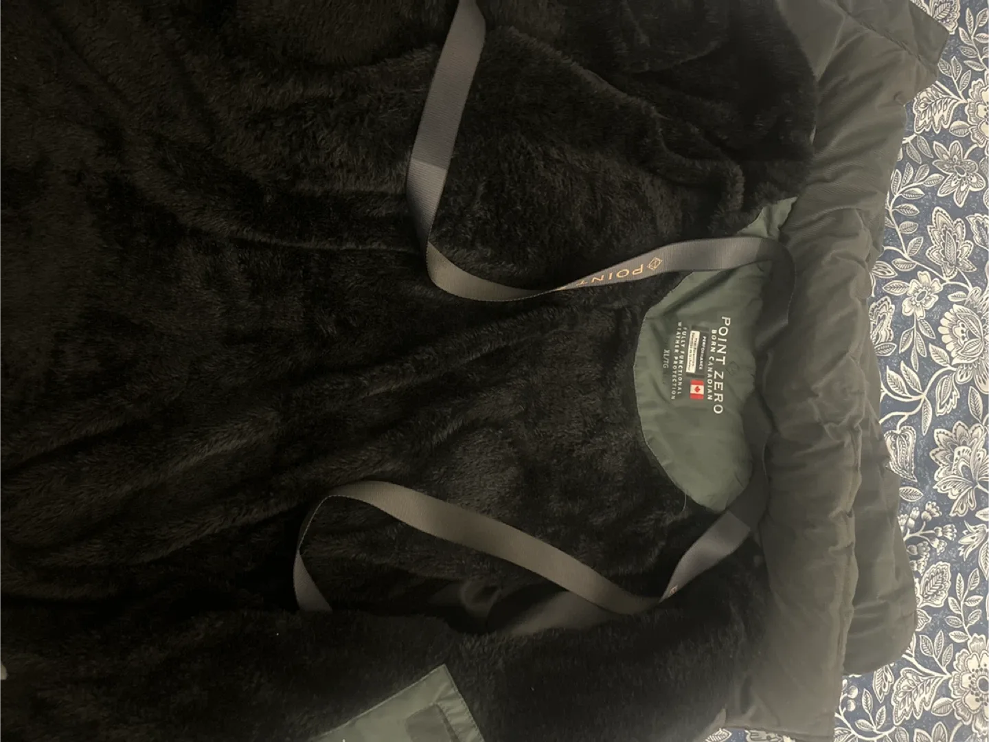 Point Zero Puffer Jacket image indicator(3)