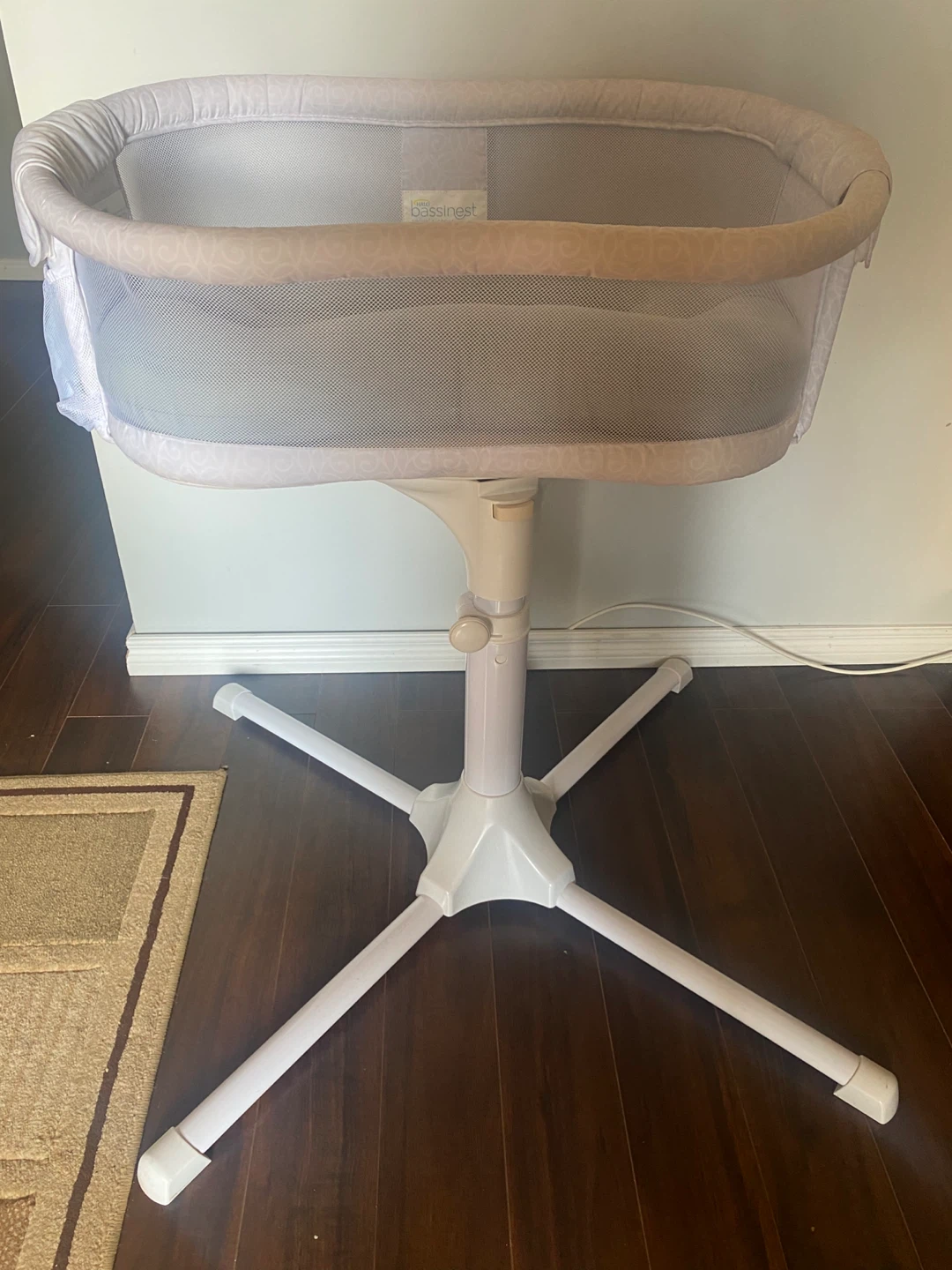 Halo Bassinest & snuggle me Lounger