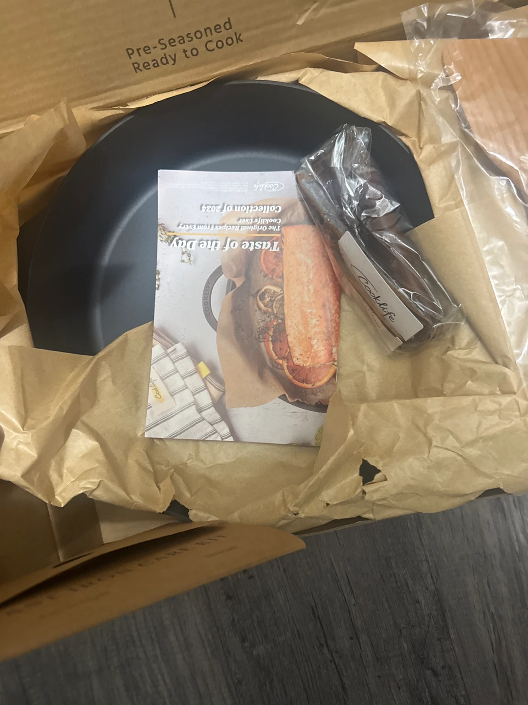 Cooklife 12" Smooth Cast Iron Skillet with Spatula - NEW - photo 4