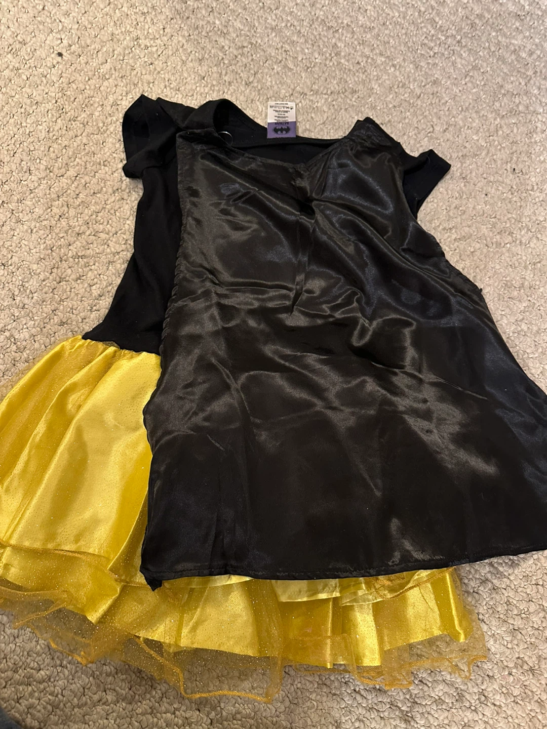 Batman Dress Up Costume - Size Medium (7/8) - photo 3