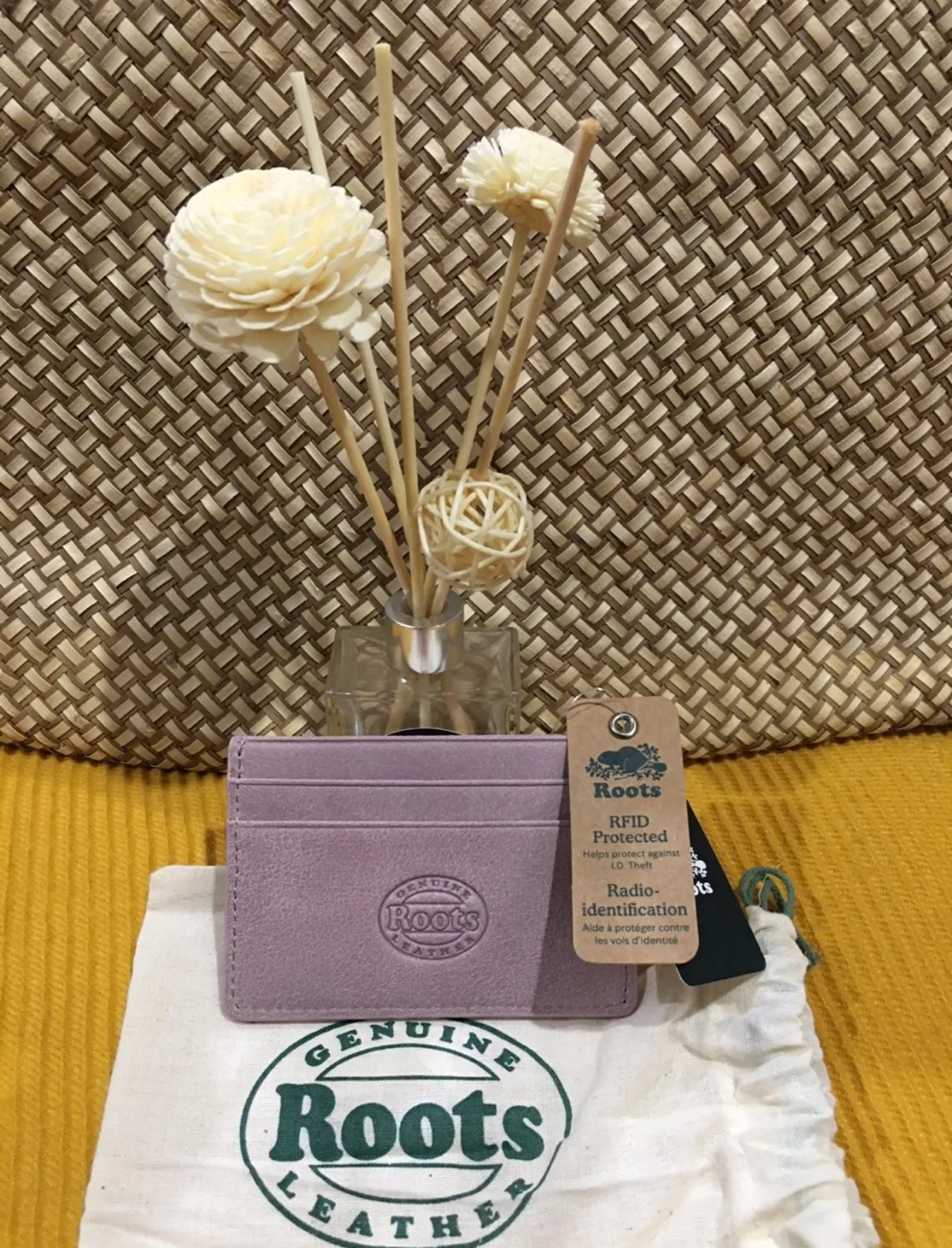 Roots Rose Des Bois Card Holder - New image indicator(5)