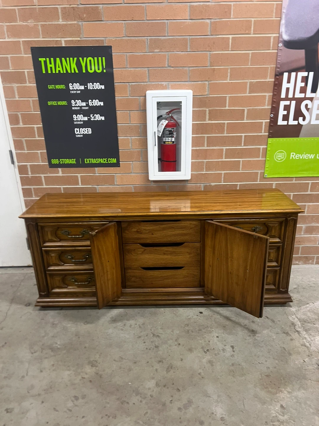 Thomasville 9 drawers Dtesser - photo 2