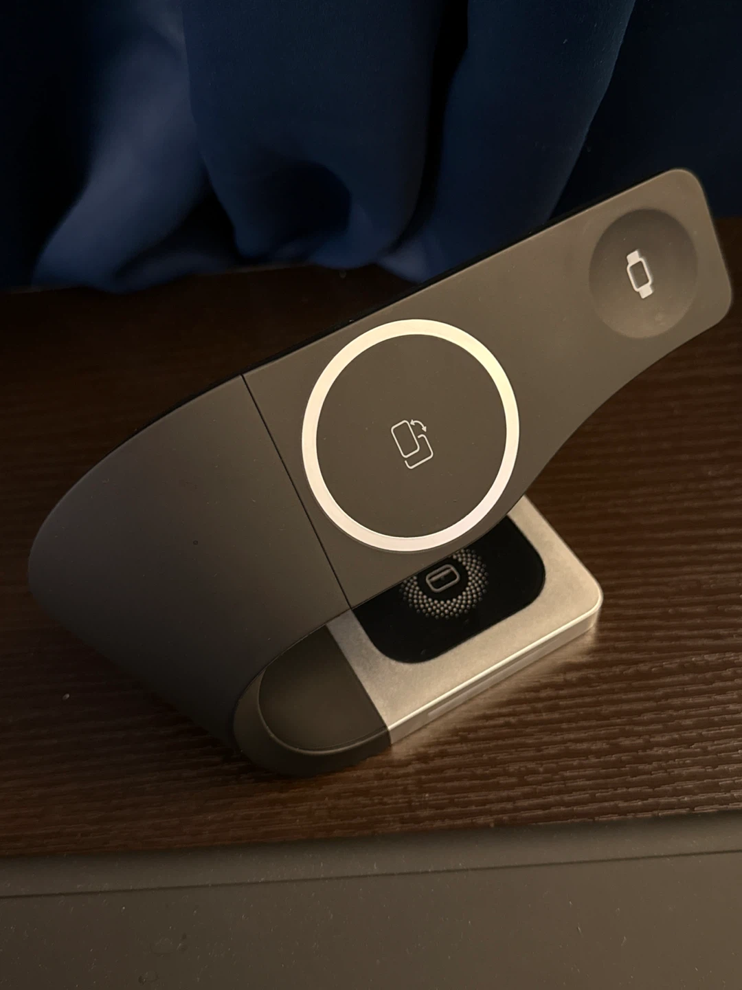 3-in-1 Wireless Charging Station