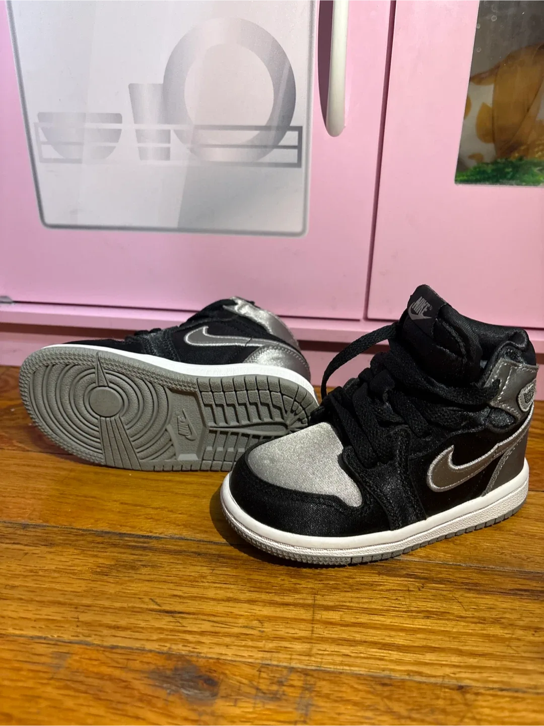 Nike Air Jordan 1 High Toddler Size 6C Black/Silver thumbnail