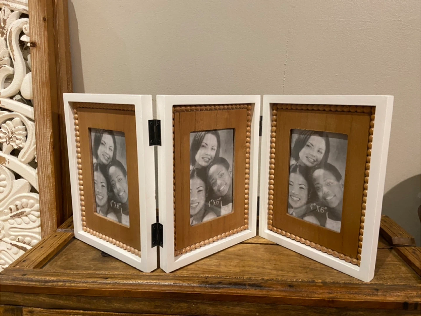 New 4x6 Trifold Wood Photo Frame