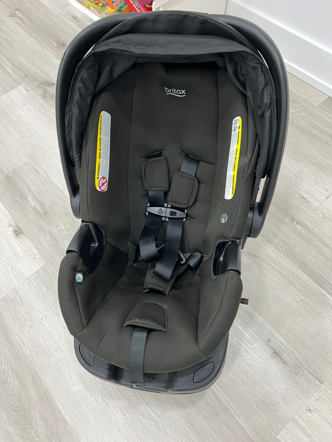 Britax B-Safe Infant Car Seat, Stroller and Winter cover - photo 5