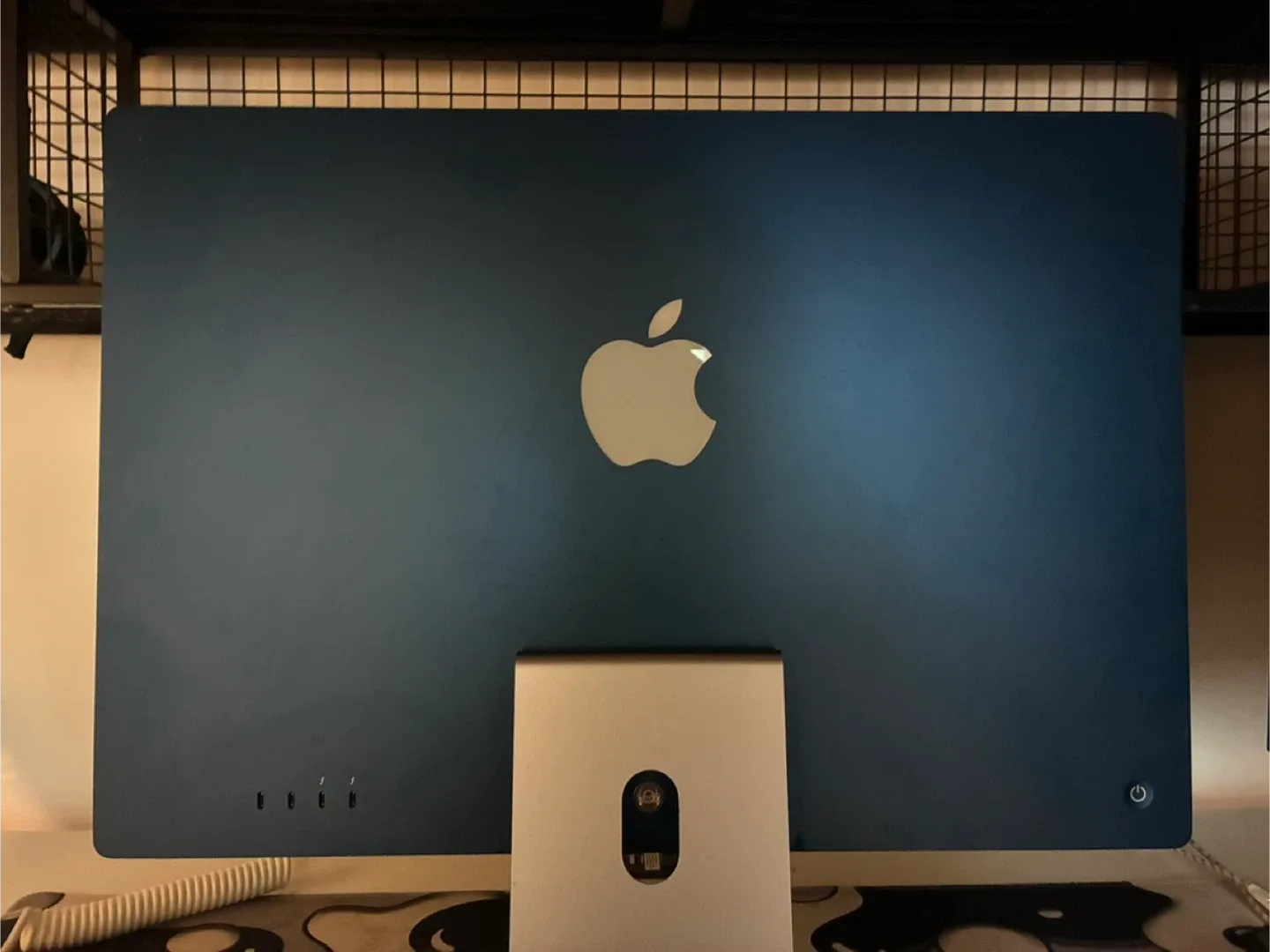 Apple iMac 24-inch M1, 8GB Memory image indicator(3)