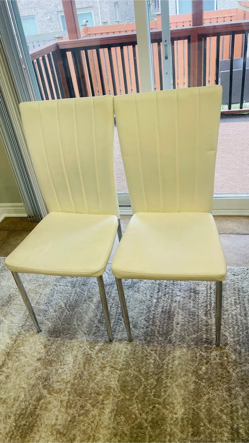 Glass Top Dining Table with 4 Chairs image indicator(10)