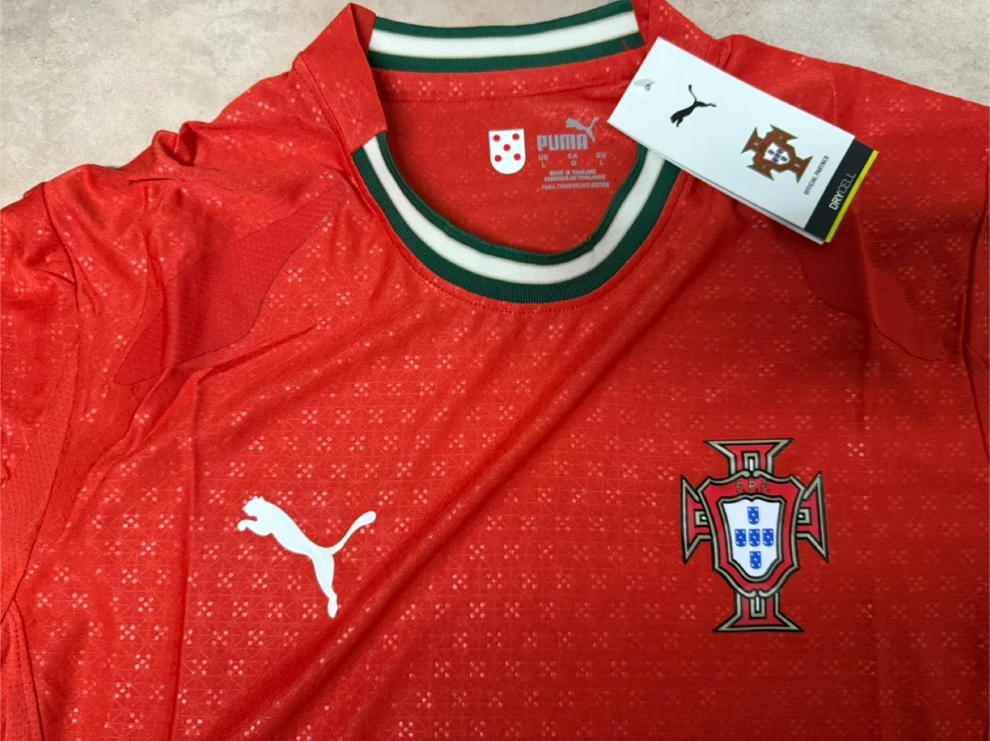 Portugal jersey image indicator(2)