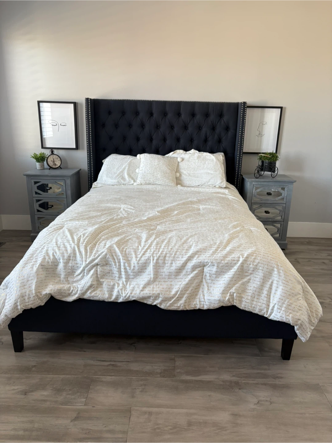 Queen bedroom set