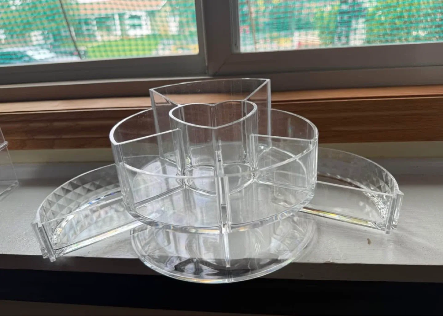 Acrylic Makeup Organizers image indicator(2)