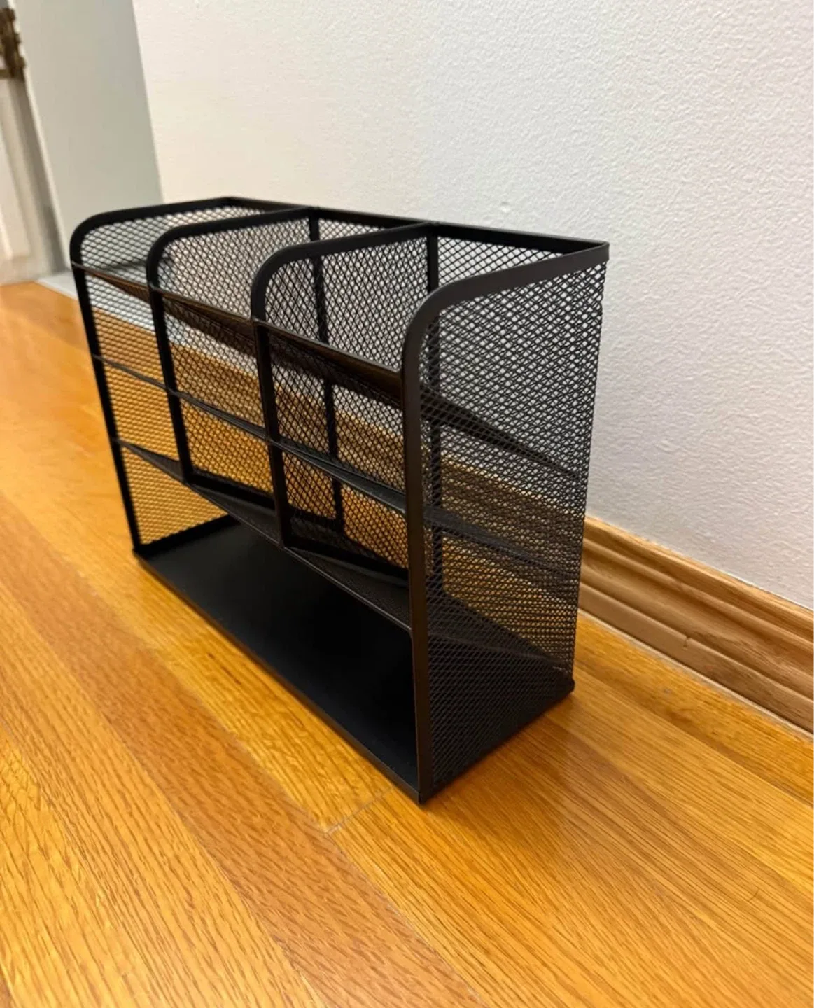 Mesh Desk Organizer image indicator(3)
