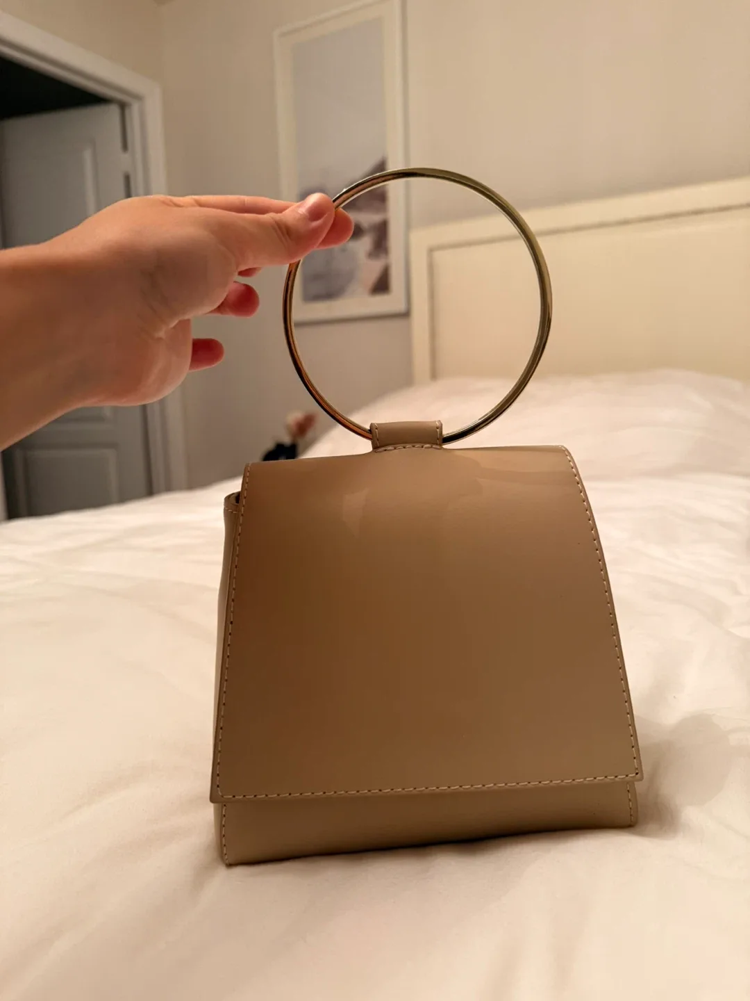 Beige Ring Handle Handbag image indicator(2)