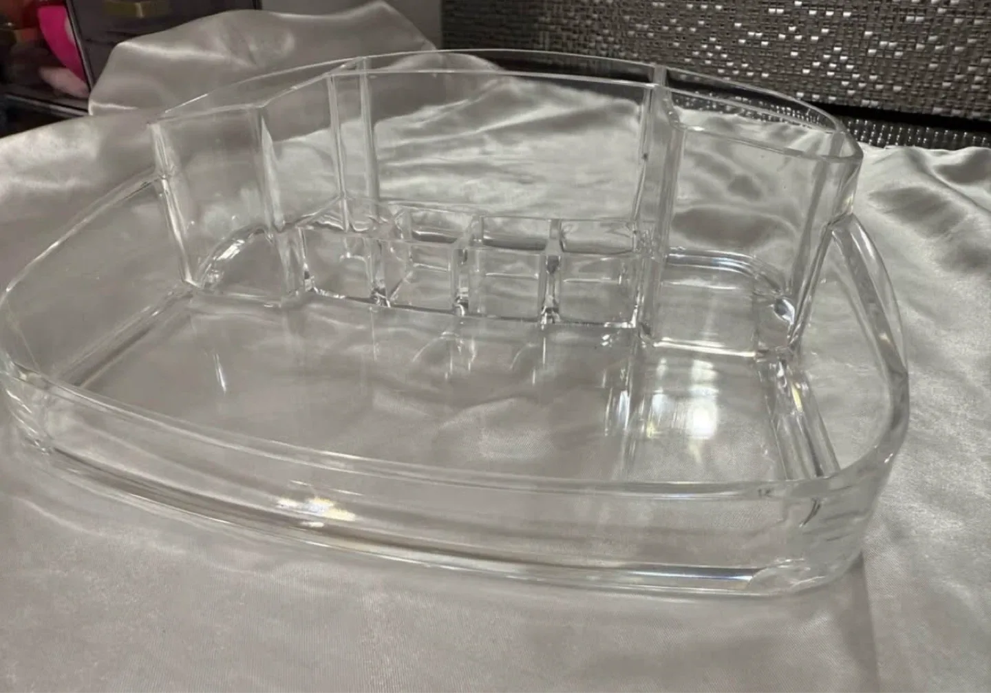 Acrylic Vanity Makeup/Skincare Organizer image indicator(3)