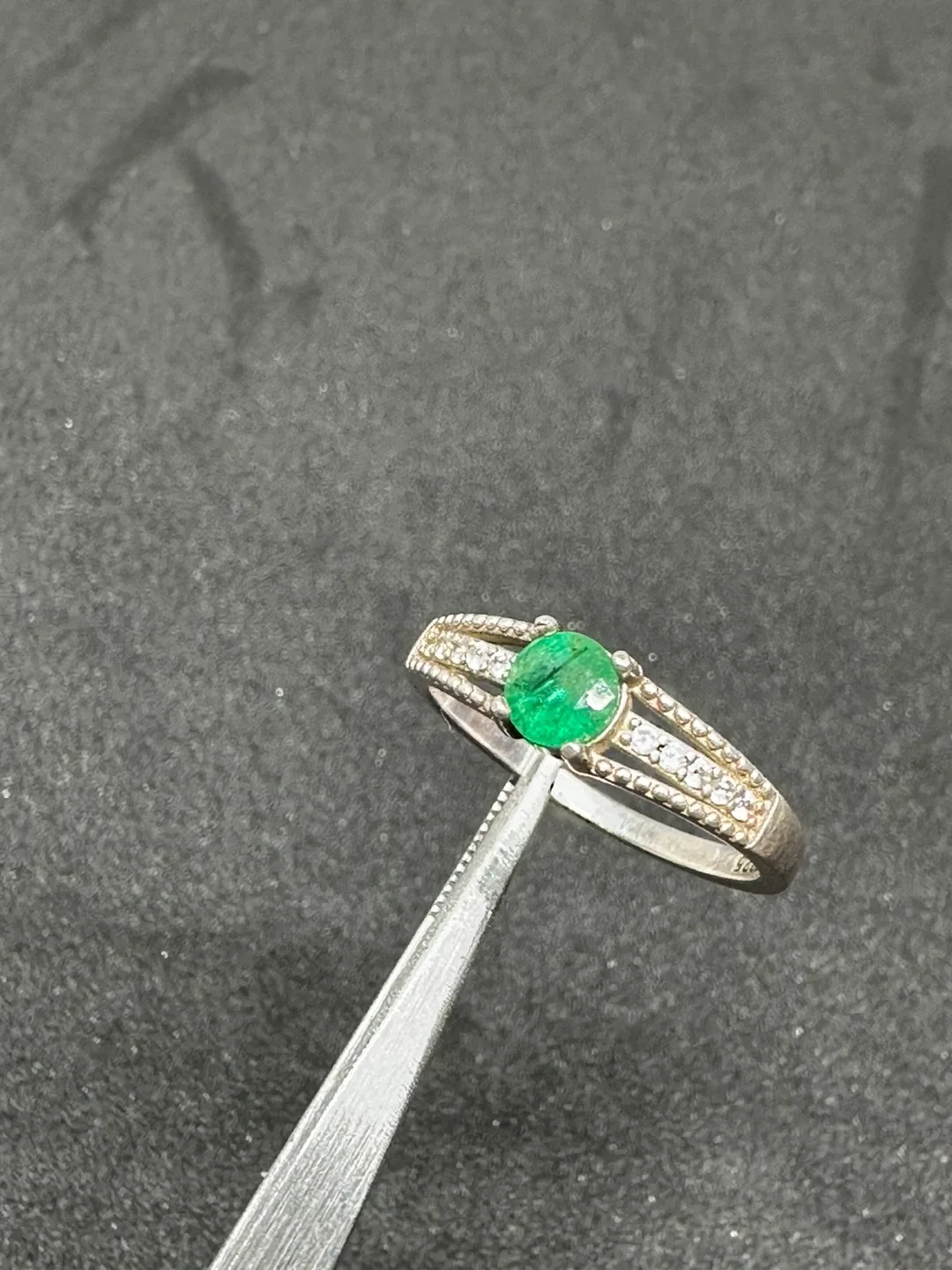 Emerald and White Zirconia Sterling Silver Ring image indicator(6)