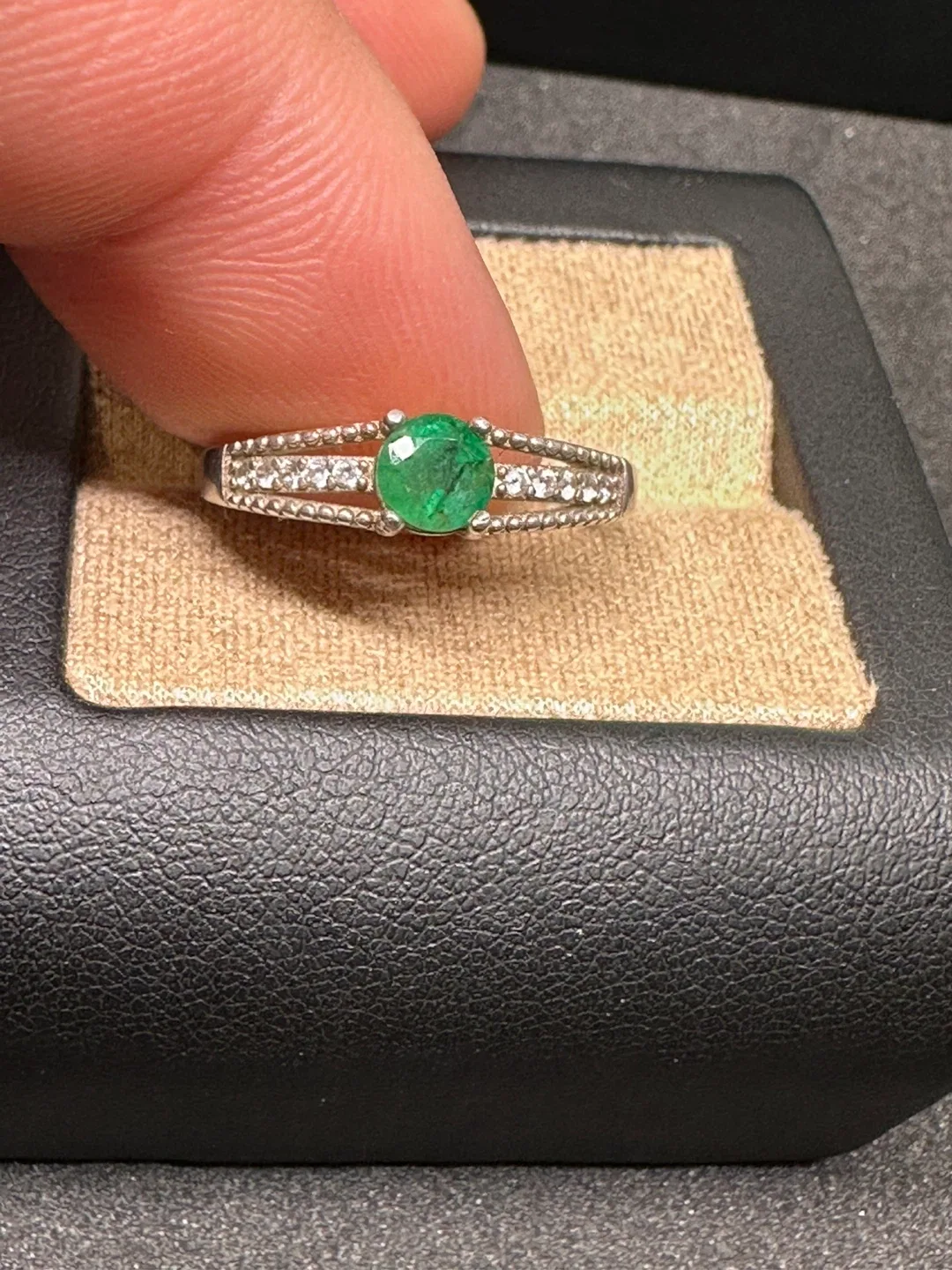 Emerald and White Zirconia Sterling Silver Ring image indicator(10)