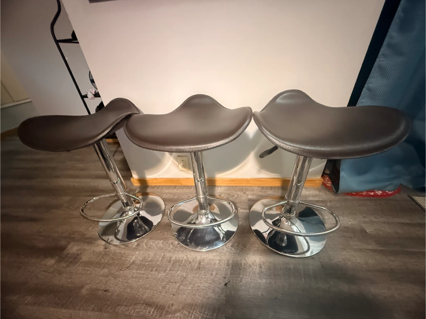 Adjustable Height Bar Stools - Set of 3