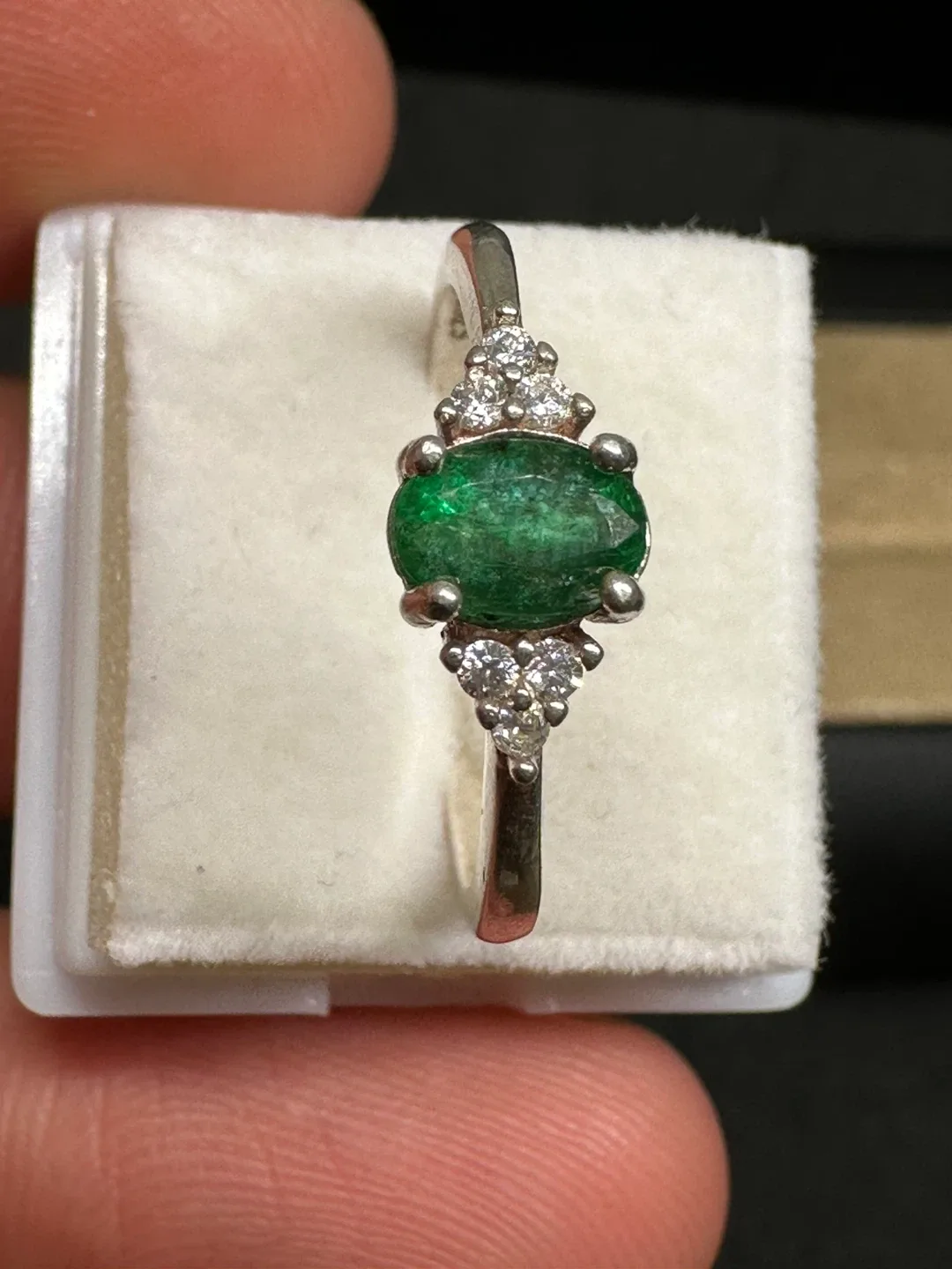 Emerald & White Zirconia Sterling Silver Ring. image indicator(3)