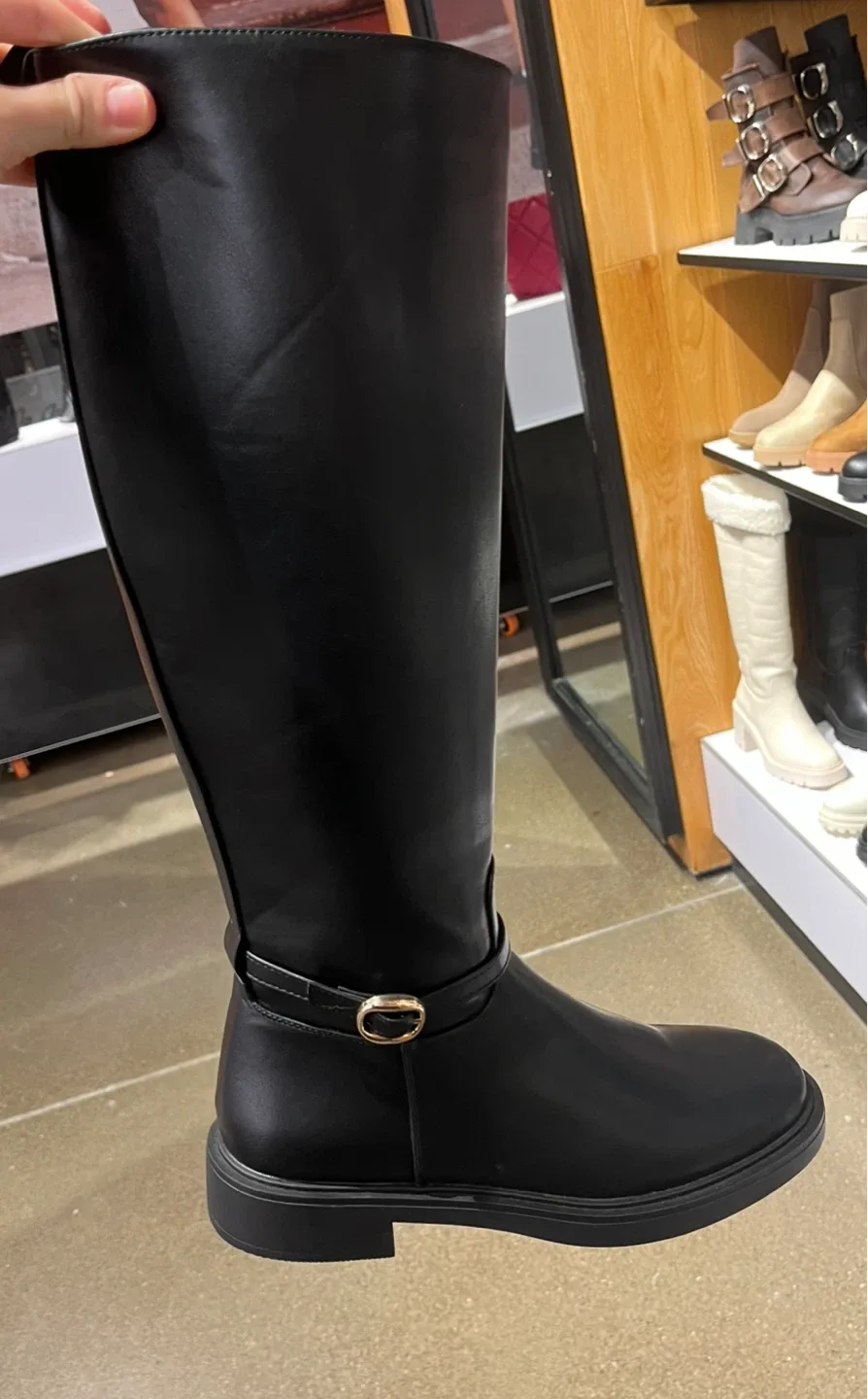 Black Leather Knee High Boots image indicator(2)