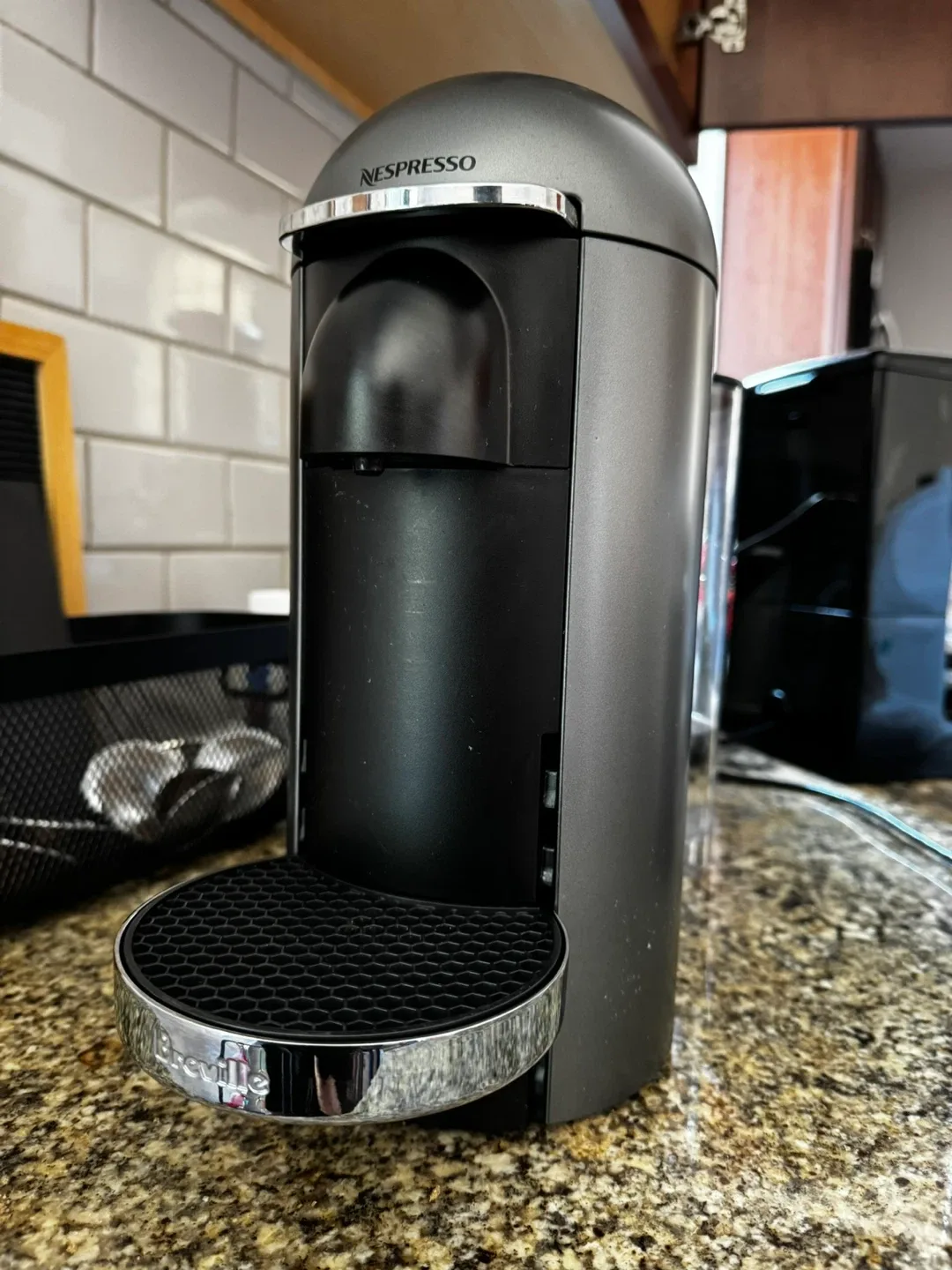 Nespresso VertuoPlus Coffee Machine - Grey image indicator(3)