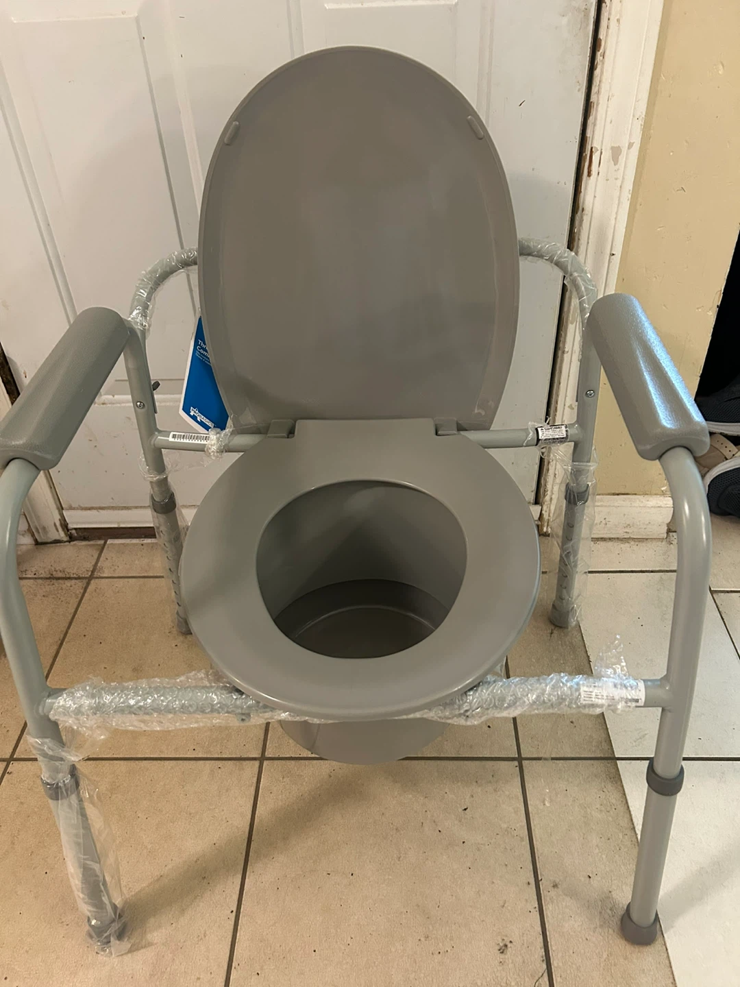NEW 3-in-1 Commode - photo 2