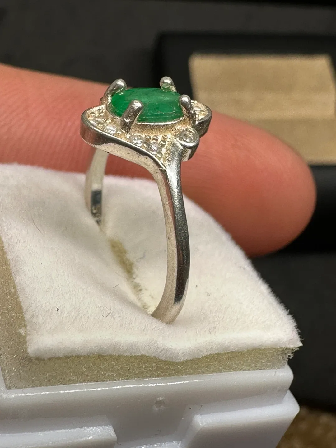 Emerald And White Zirconia Sterling Silver Ring S925 S image indicator(5)