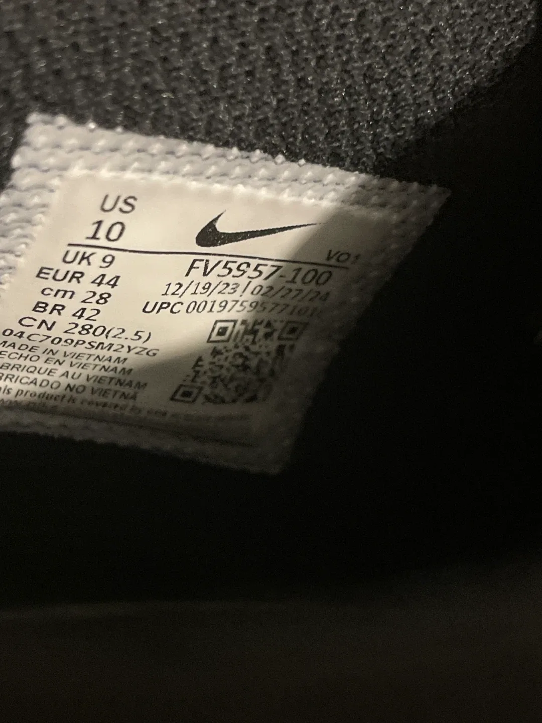 Nike Basketball Shoes US 10 image indicator(5)