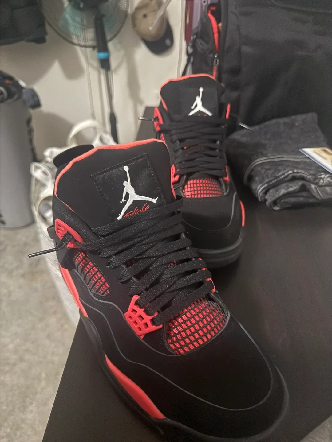 Air Jordan 4 Retro Red Thunder