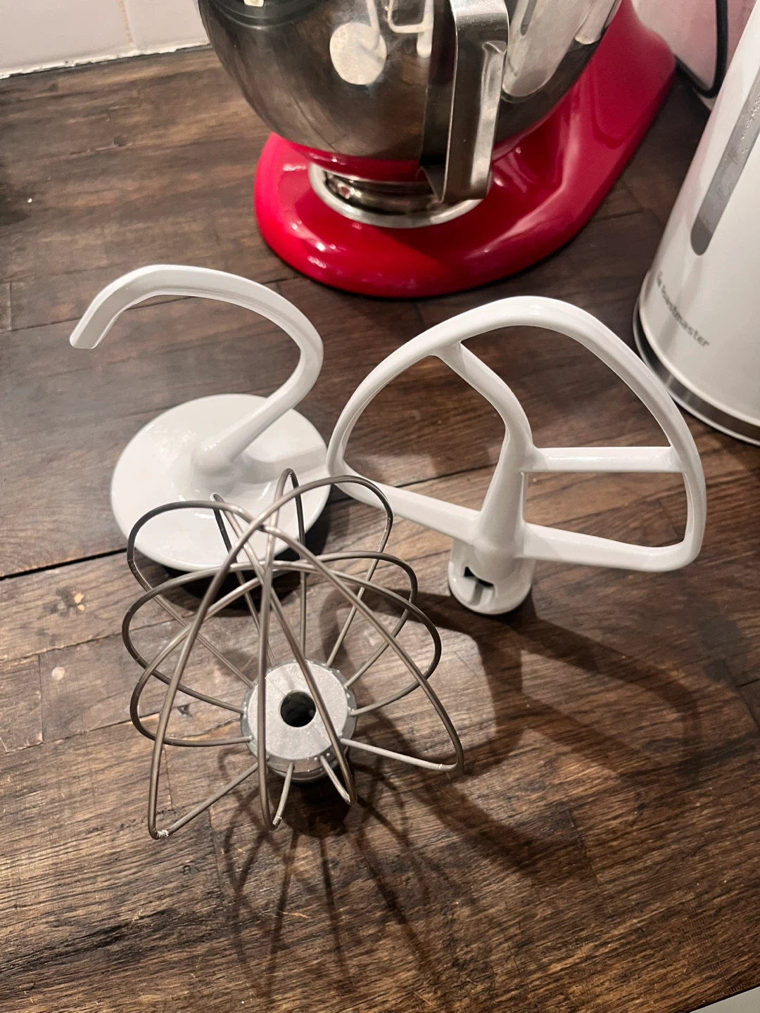 KitchenAid Ultra Power Plus Stand Mixer - Red - photo 2