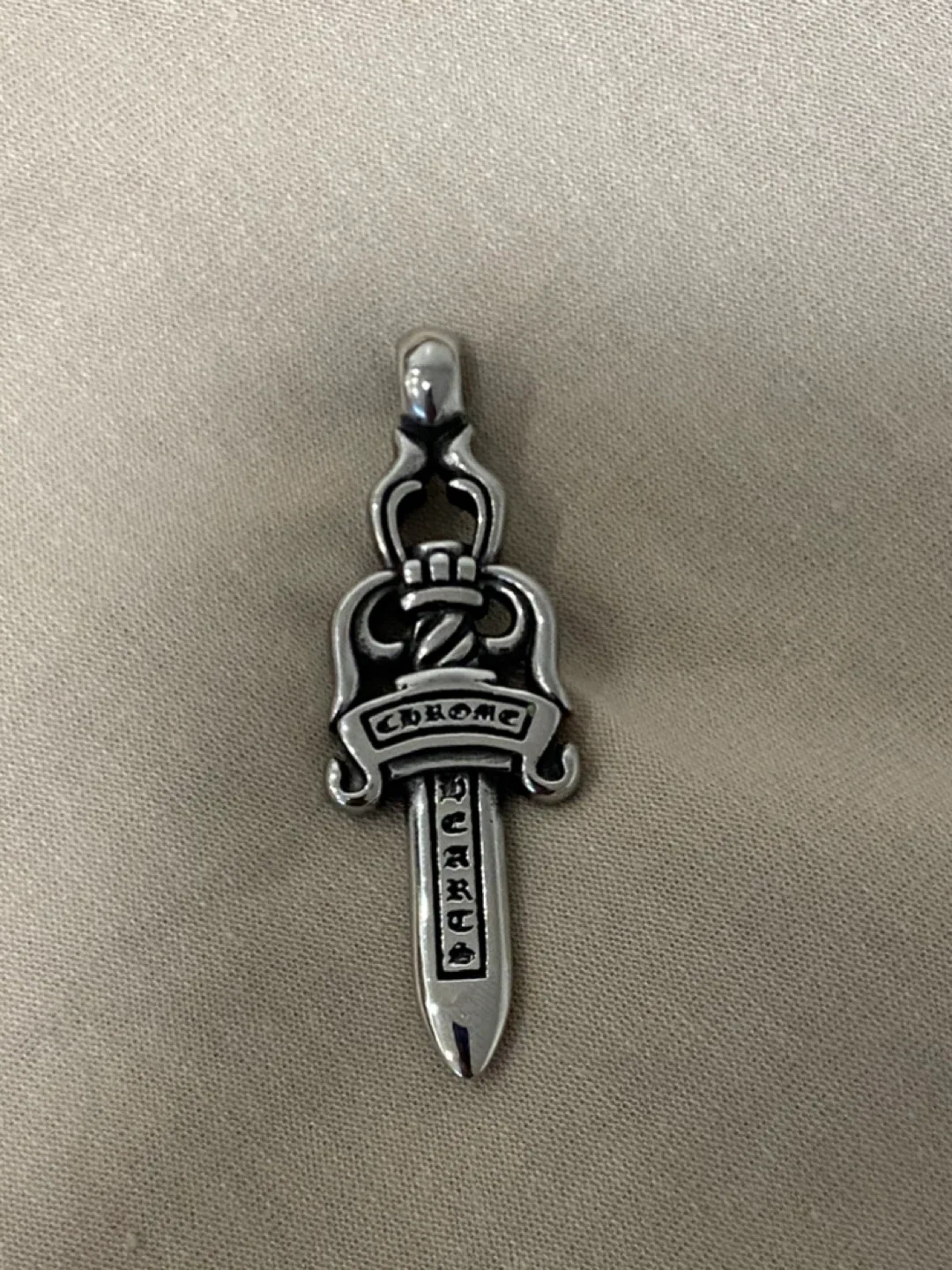 Chrome Hearts Dagger Pendant image indicator(2)