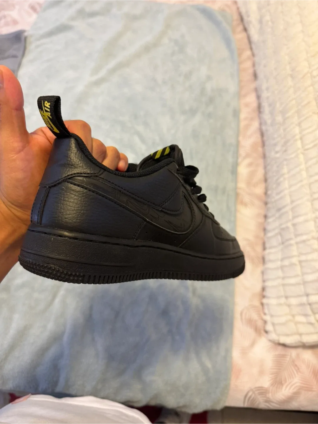 Nike Air Force 1 Black/Yellow Kids Size 5Y image indicator(9)